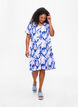 FLASH – sukienka z dekoltem w szpic i z nadrukiem, Snow White Flower, Model image number 2
