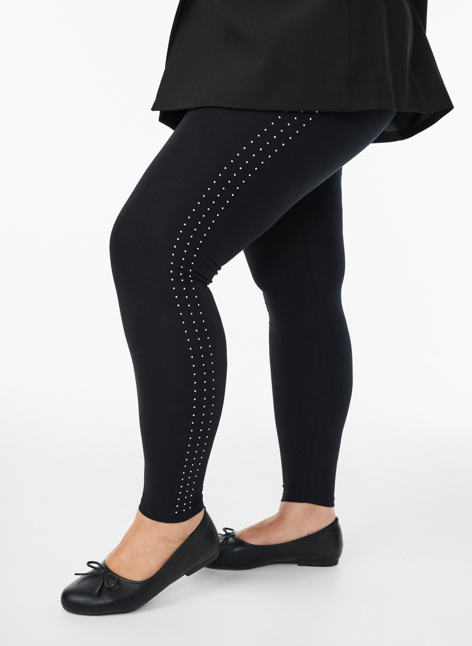 Zizzi Legginsy z krysztalkami, Czarne, Model image number 0