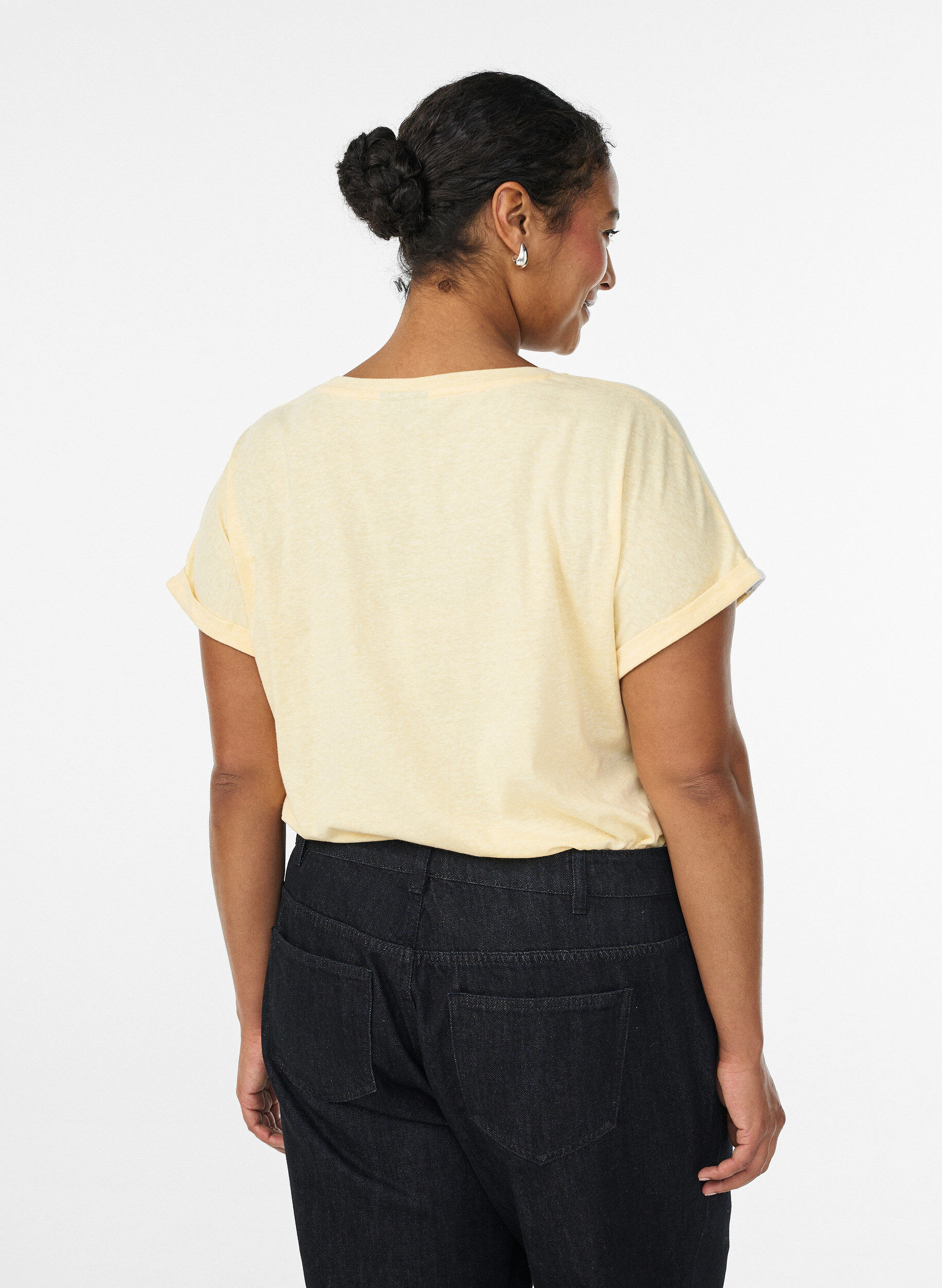 Zizzi Melanzowa koszulka z kr&oacute;tkim rekawem, Ż&oacute;łty, Model image number 2