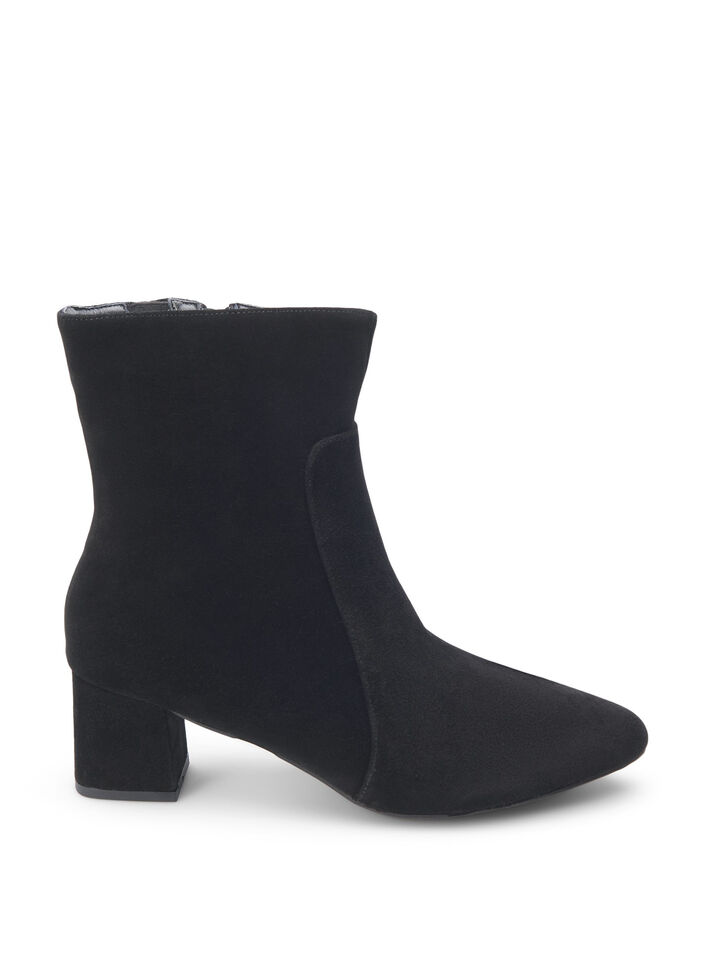 Szerokie - Zamszowe buty na obcasie, Black, Packshot image number 0