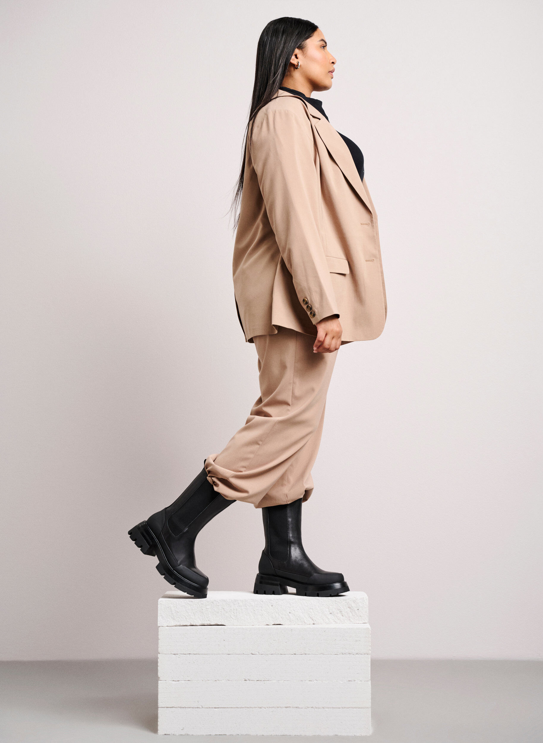 Zizzi Szerokie sk&oacute;rzane buty z masywna podeszwa, Black, Image image number 0