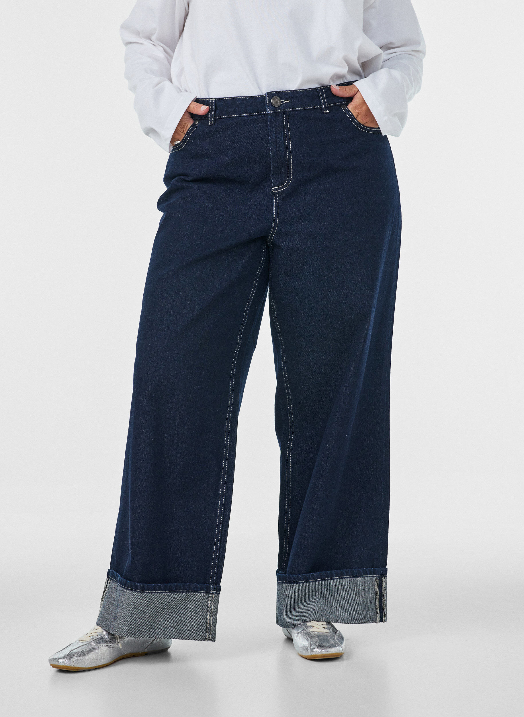 ZizziJeansy o szerokim kroju z szerokimi wykonczeniami i kontrastowymi szwami, Niebieskie, Model image number 2
