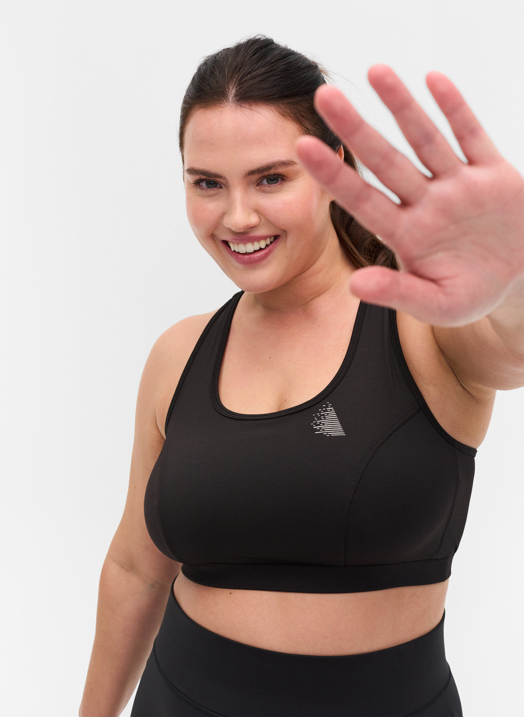 Zizzi Solid colour cross back sports bra, Black, Model image number 2