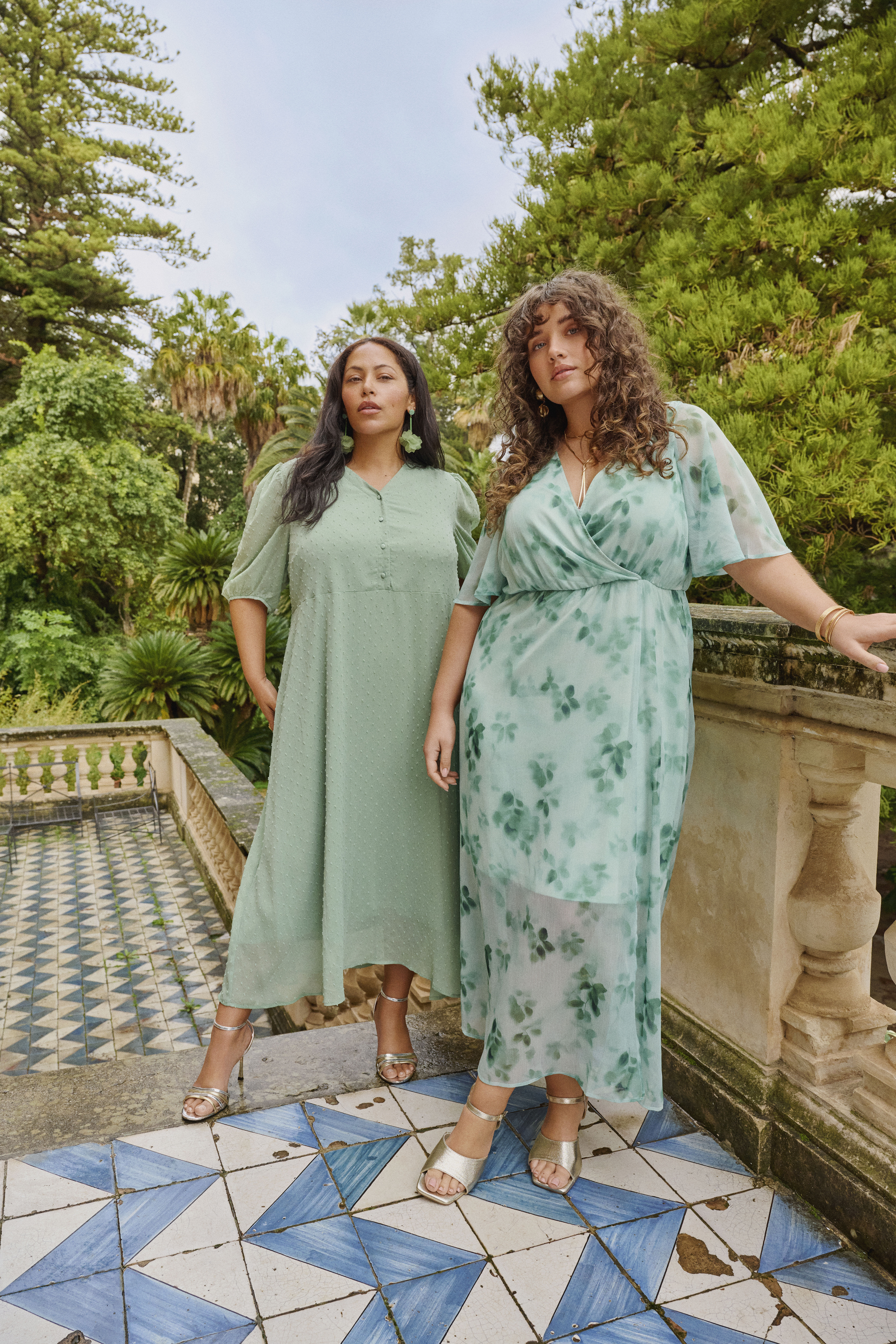 Zizzi Odcienie zieleni, , Model