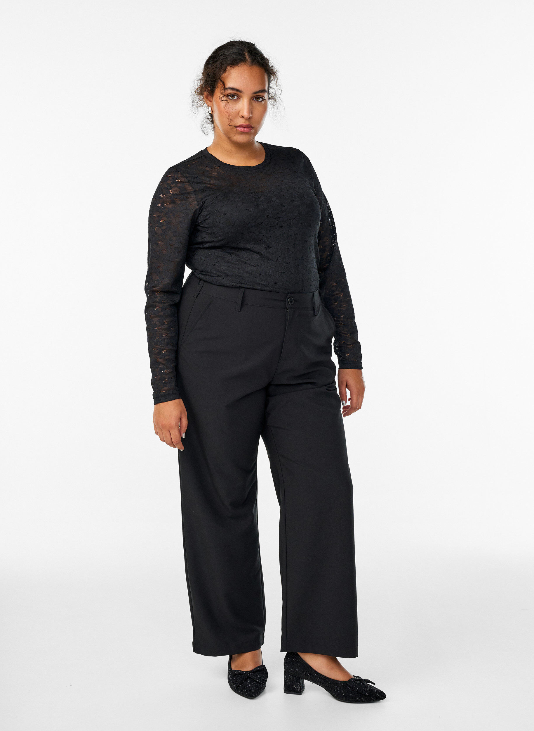 Zizzi Bluzka koronkowa z okraglym dekoltem i dopasowanym krojem, Czarne, Model image number 1