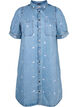 Jeansowa sukienka z haftowanymi sercami, Light blue denim, Packshot image number 0