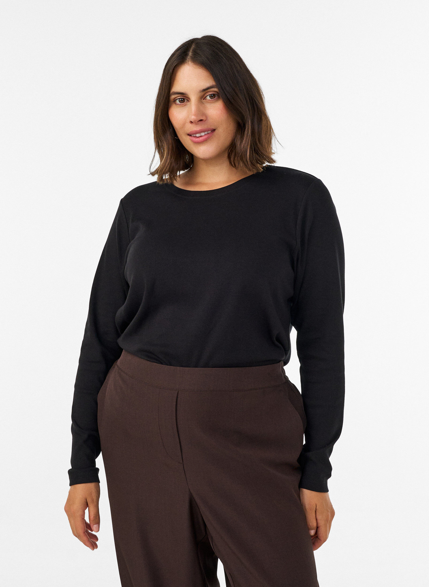 ZizziBasicowy T-shirt z dlugim rekawem i okraglym dekoltem, Czarne, Model image number 0