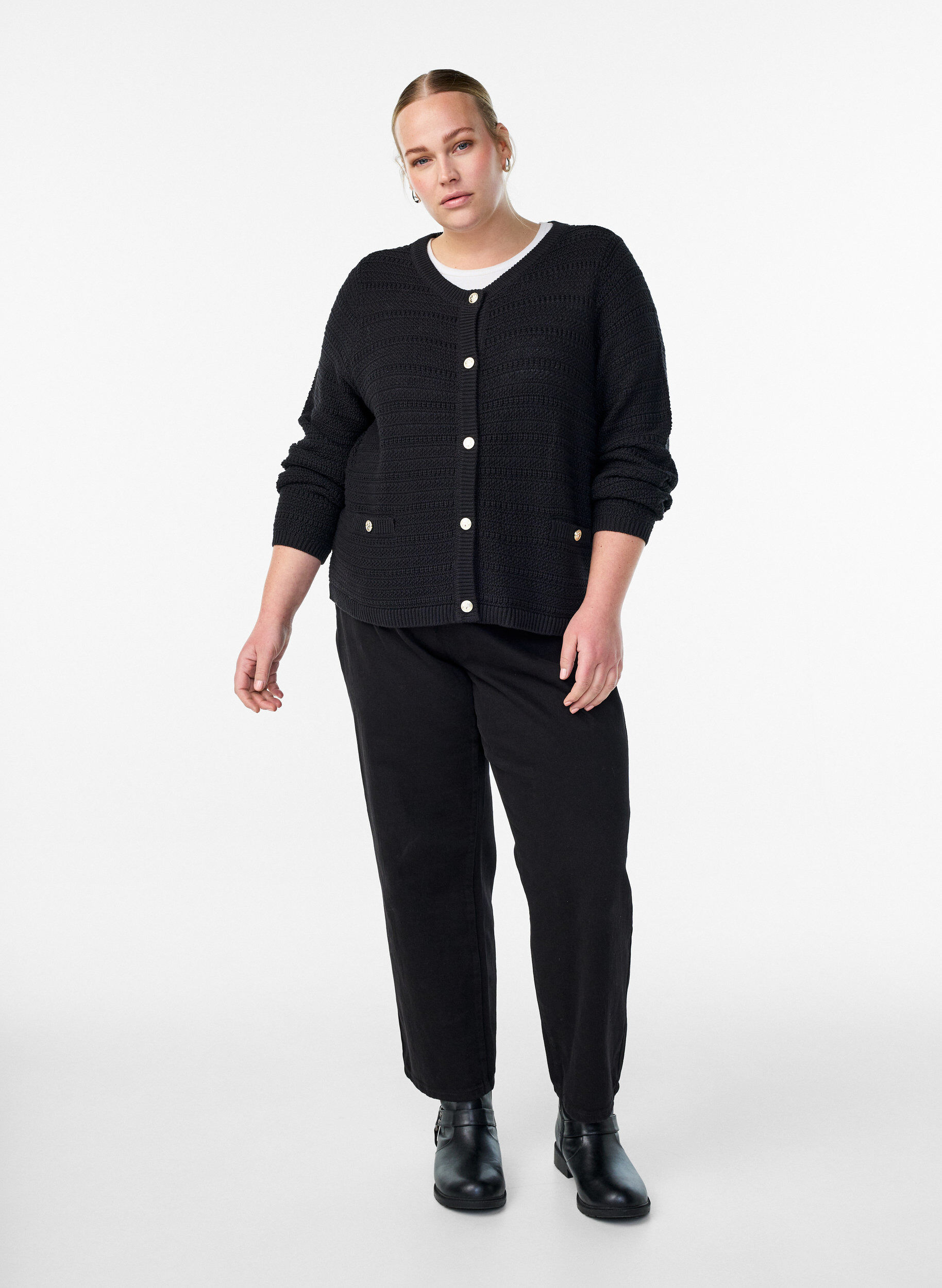Zizzi Kardigan z dzianina strukturalna i ozdobnymi guziki, Czarne, Model image number 1