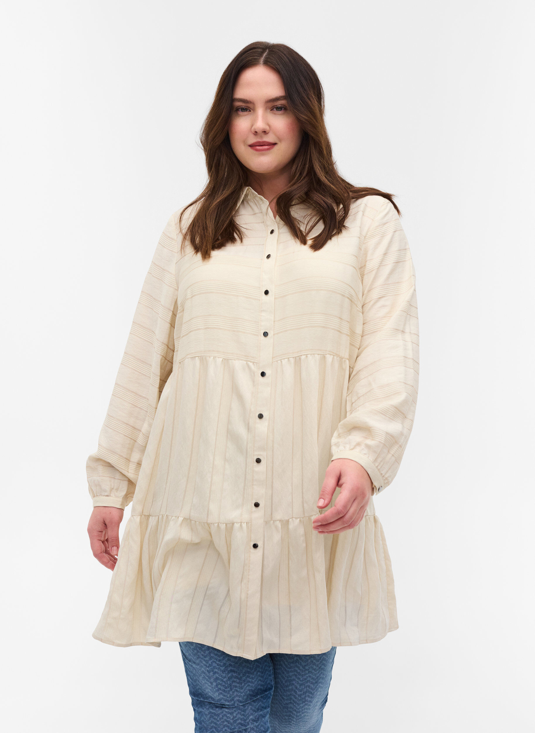 Zizzi Patterned viscose tunic with buttons and long sleeves, Fog, Model image number 0