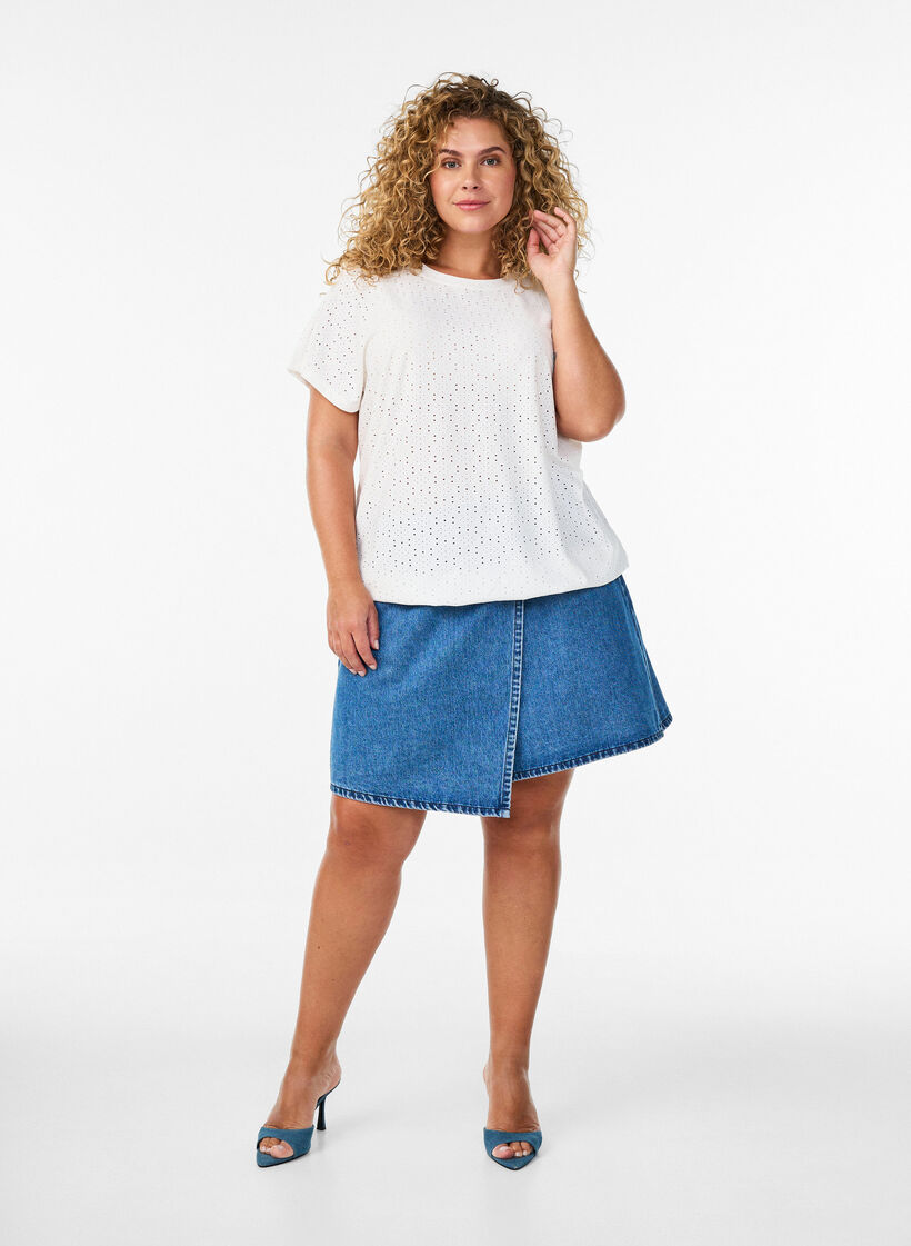 Bluzka z haftem angielskim i bufiastymi rekawami, Biały, Model image number 1