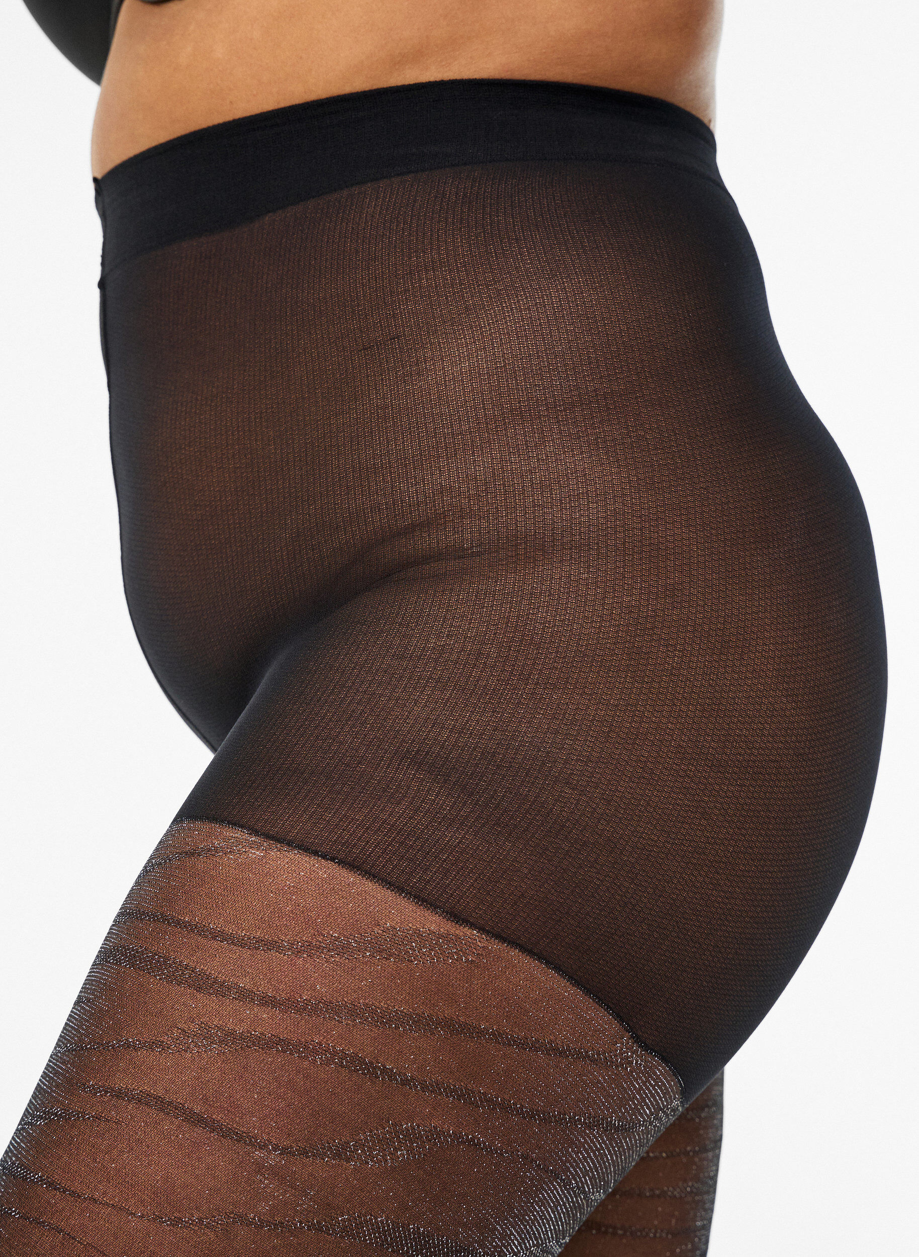 Zizzi Rajstopy 30 den z brokatowym wzorem zebry, Czarne, Model image number 2