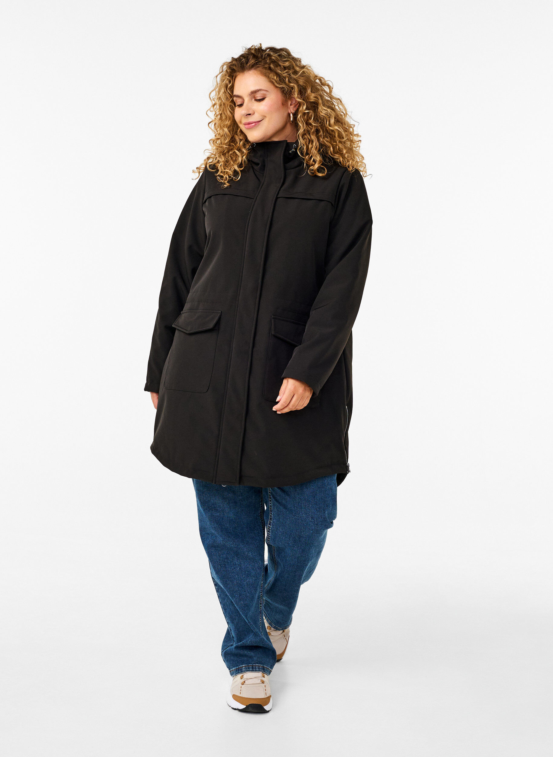 ZizziHydrofobowa kurtka softshell z pikowana podszewka, Czarne, Model image number 1