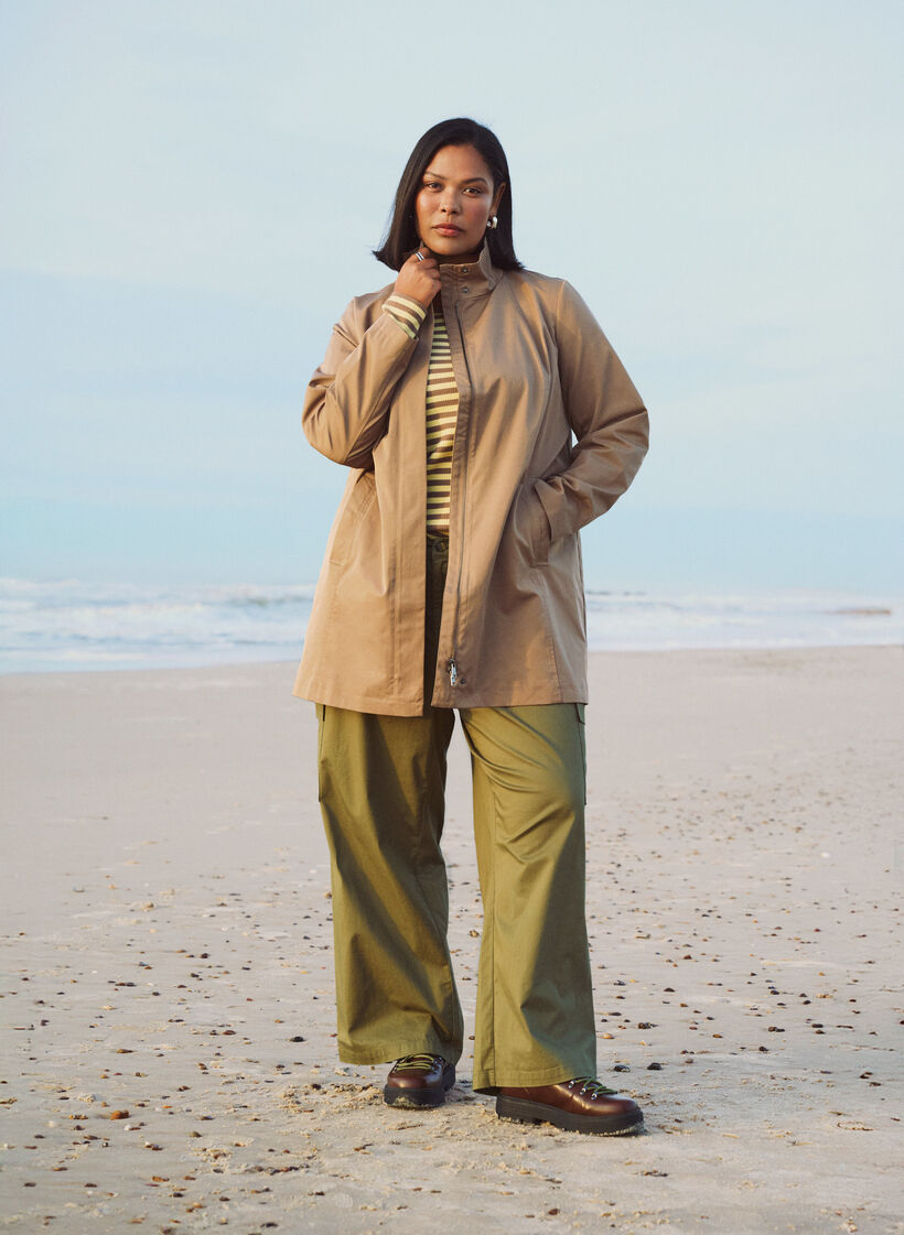 Kurtka przejsciowa z kieszeniami i wysokim kolnierzem, Brązowy, Image image number 0