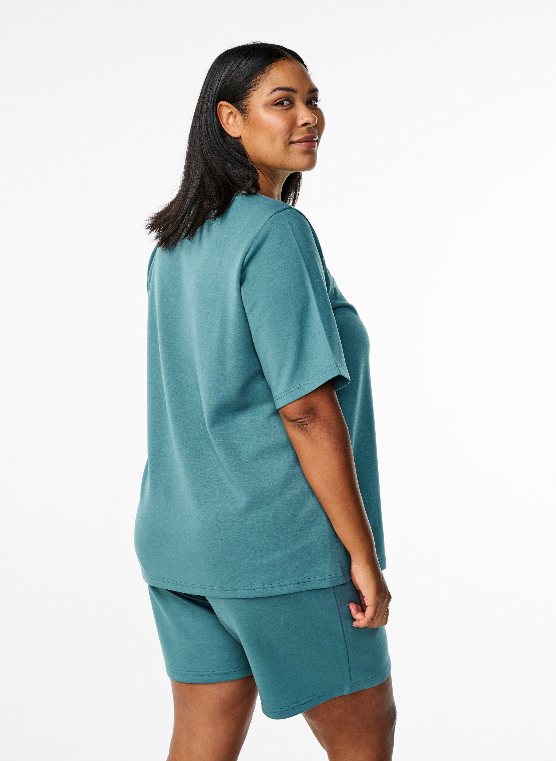 Zizzi Szorty wykonane z mieszanki modalowej z kieszeniami, Zielony, Model image number 2