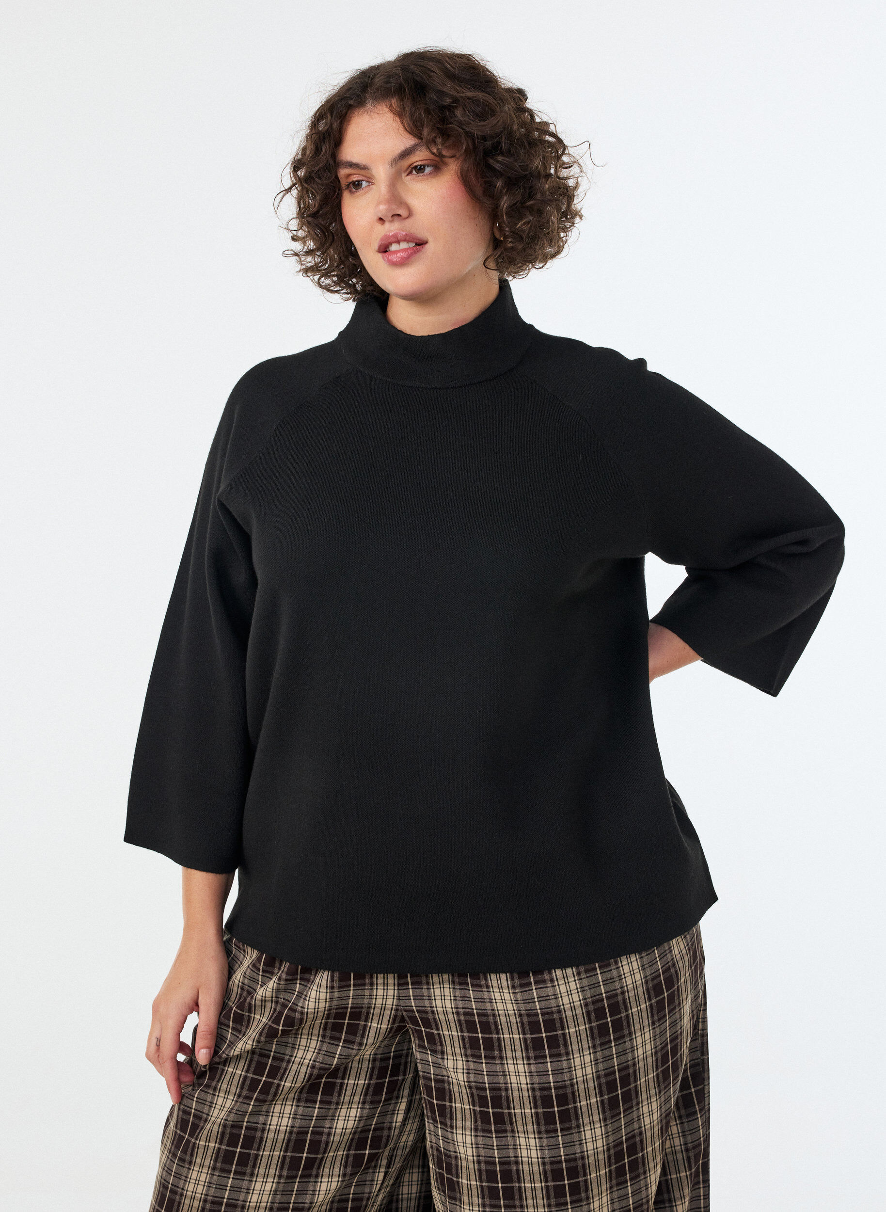 ZizziBluzka dzianinowa z mieszanki wiskozy z golfem, Czarne, Model image number 0