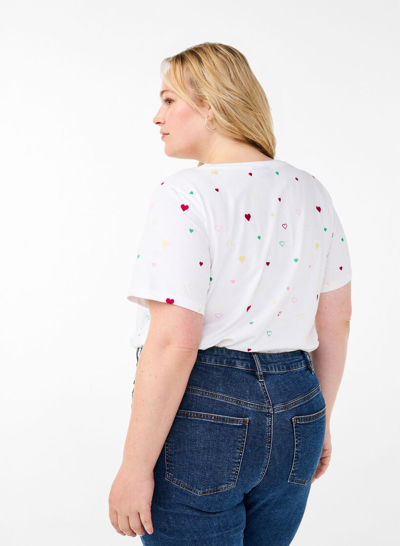 Koszulka z bawelny organicznej w serca, White Heart Emb., Model image number 1