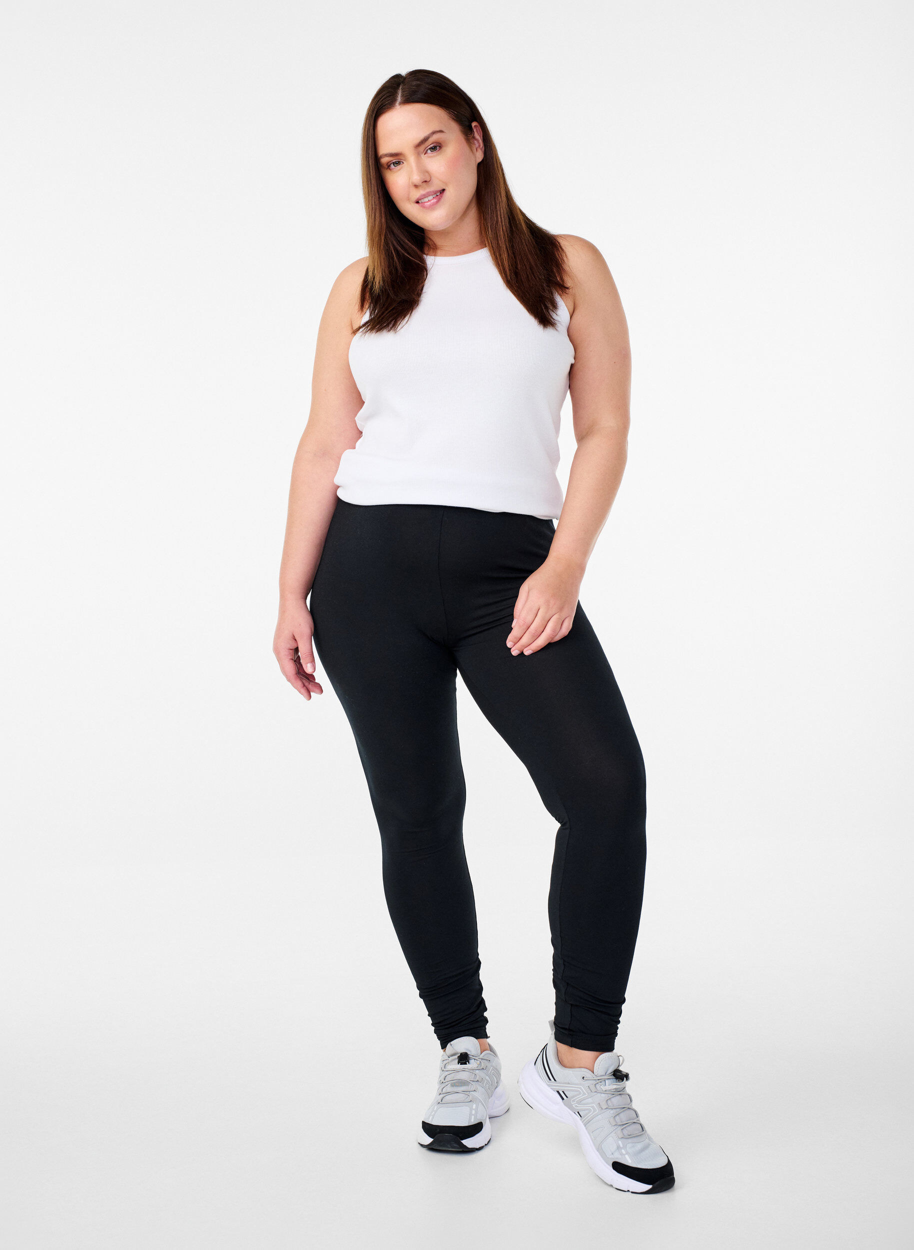 ZizziPrzedluzone legginsy Basic, Czarne, Model image number 1