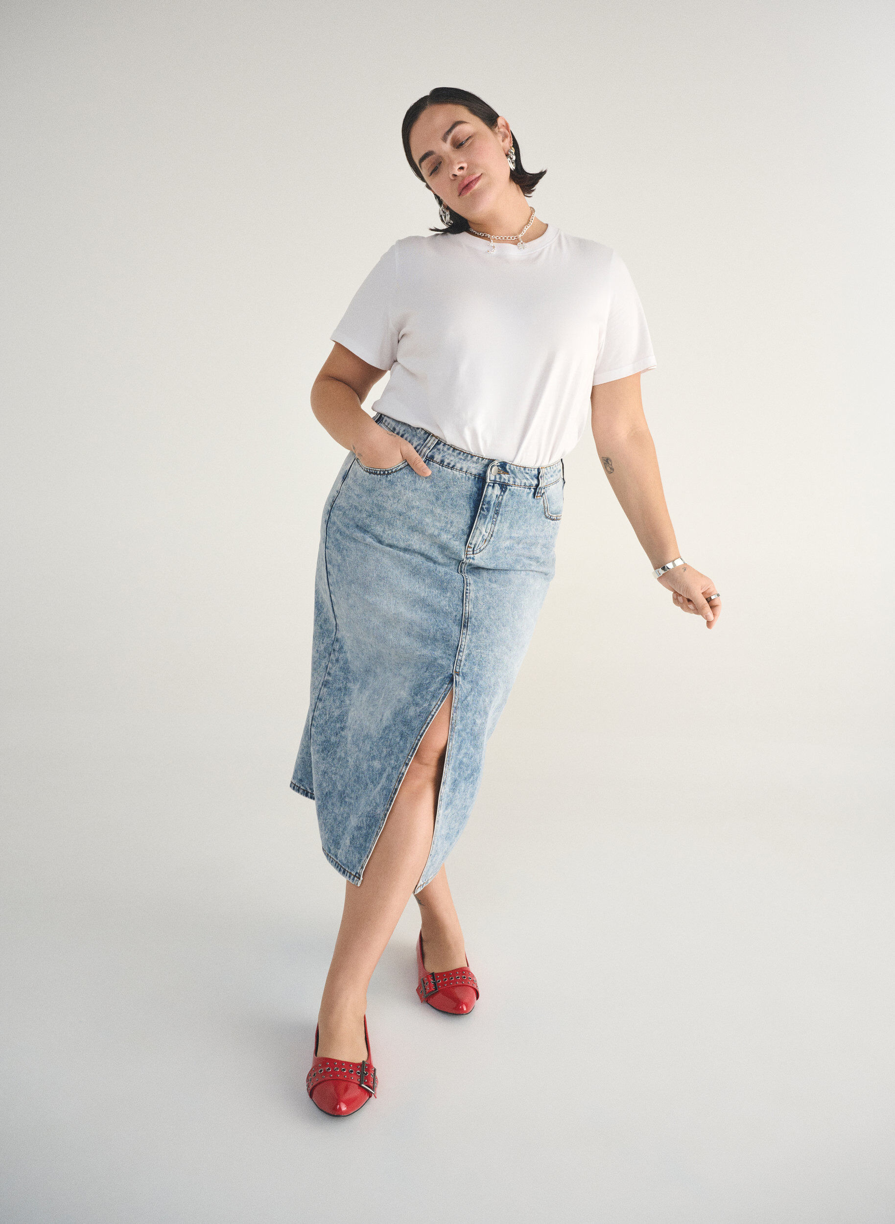 Zizzi Dzinsowa sp&oacute;dnica maxi z rozcieciem z przodu, Niebieskie, Image image number 0