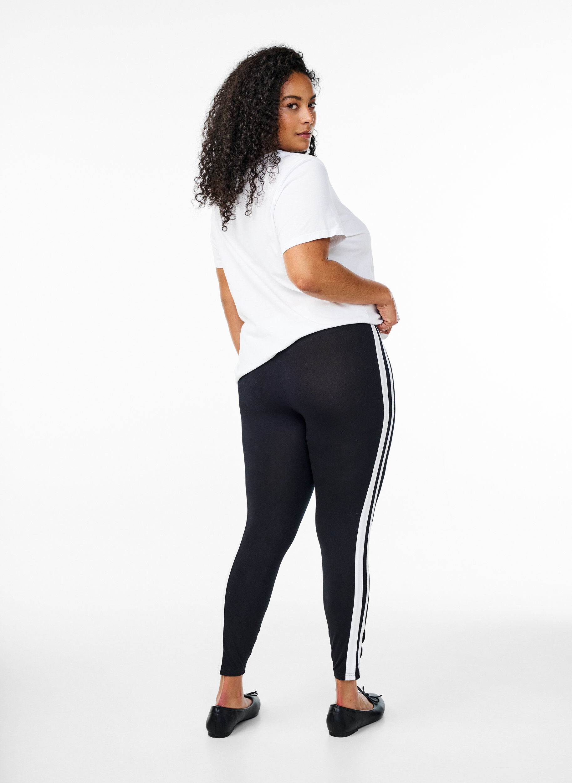 Zizzi Wiskozowe legginsy z bocznymi paskami, Black W. Stripe, Model image number 1
