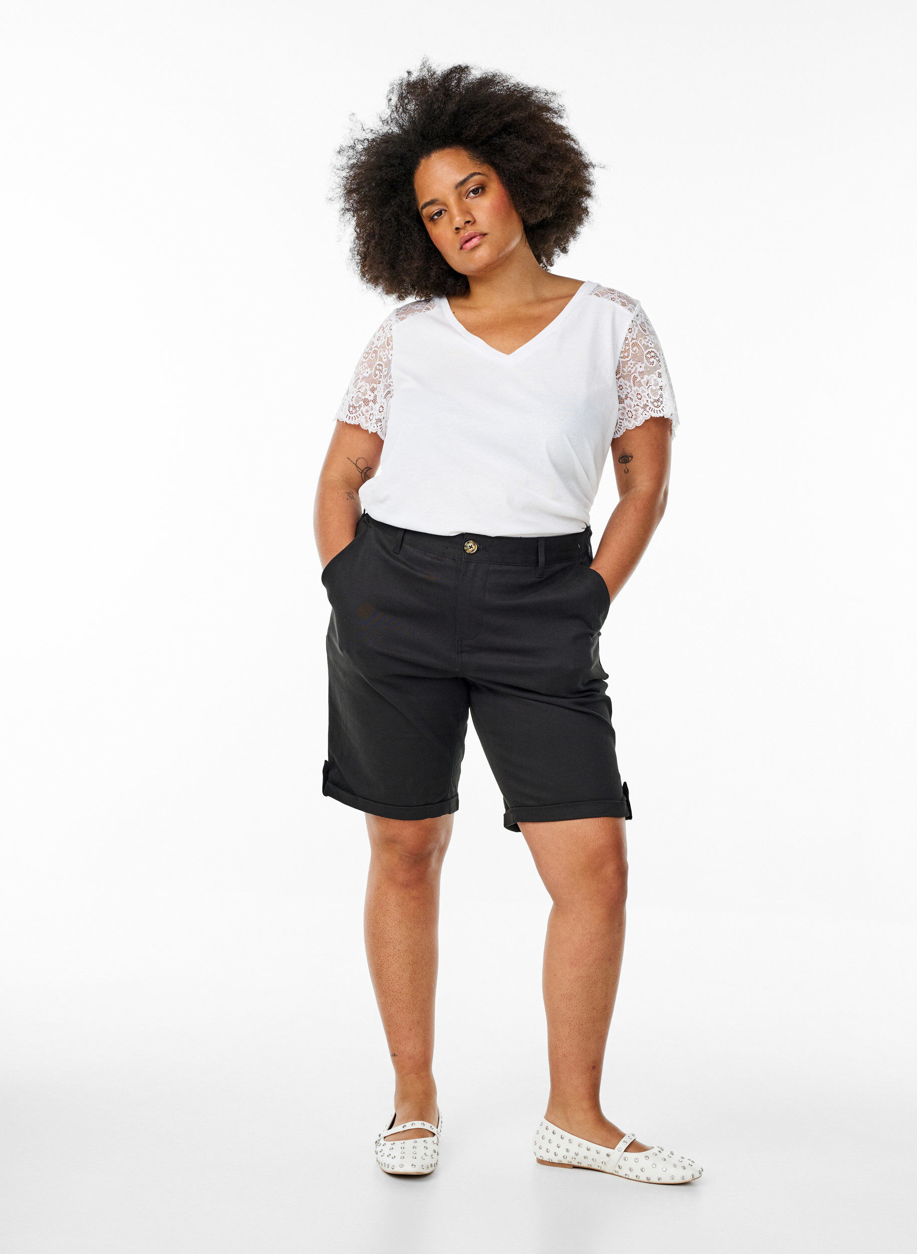 Zizzi Bawelniany t-shirt z kr&oacute;tkimi, koronkowymi rekawami, Biały, Model image number 1