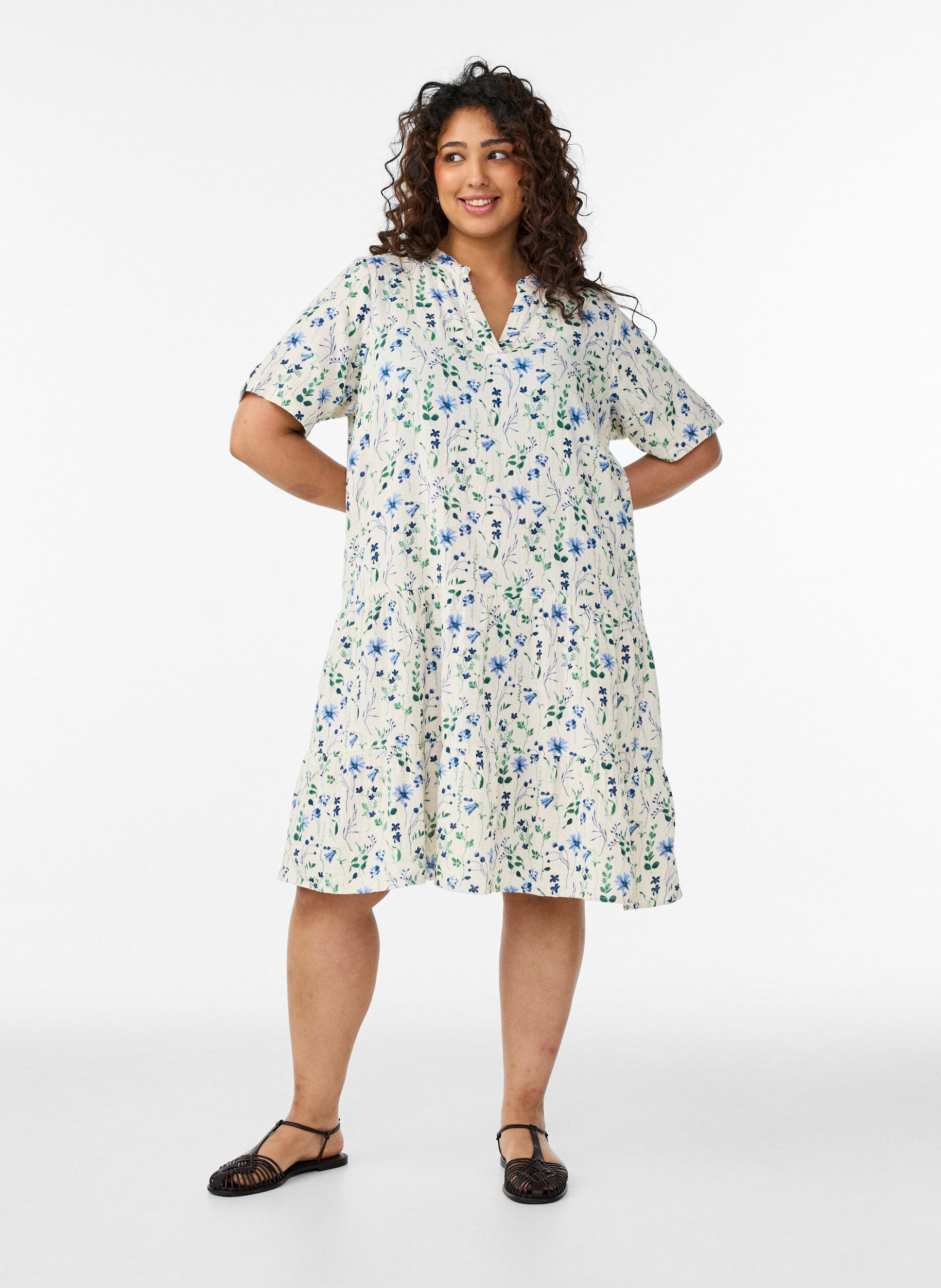 Zizzi Kr&oacute;tka sukienka o linii A z bawelnianego muslinu, Beżowy, Model image number 1