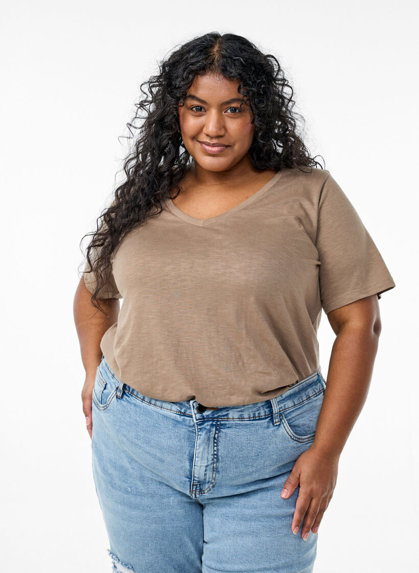 Podstawowa koszulka z kr&oacute;tkim rekawem i dekoltem w szpic, Brązowy, Model image number 0