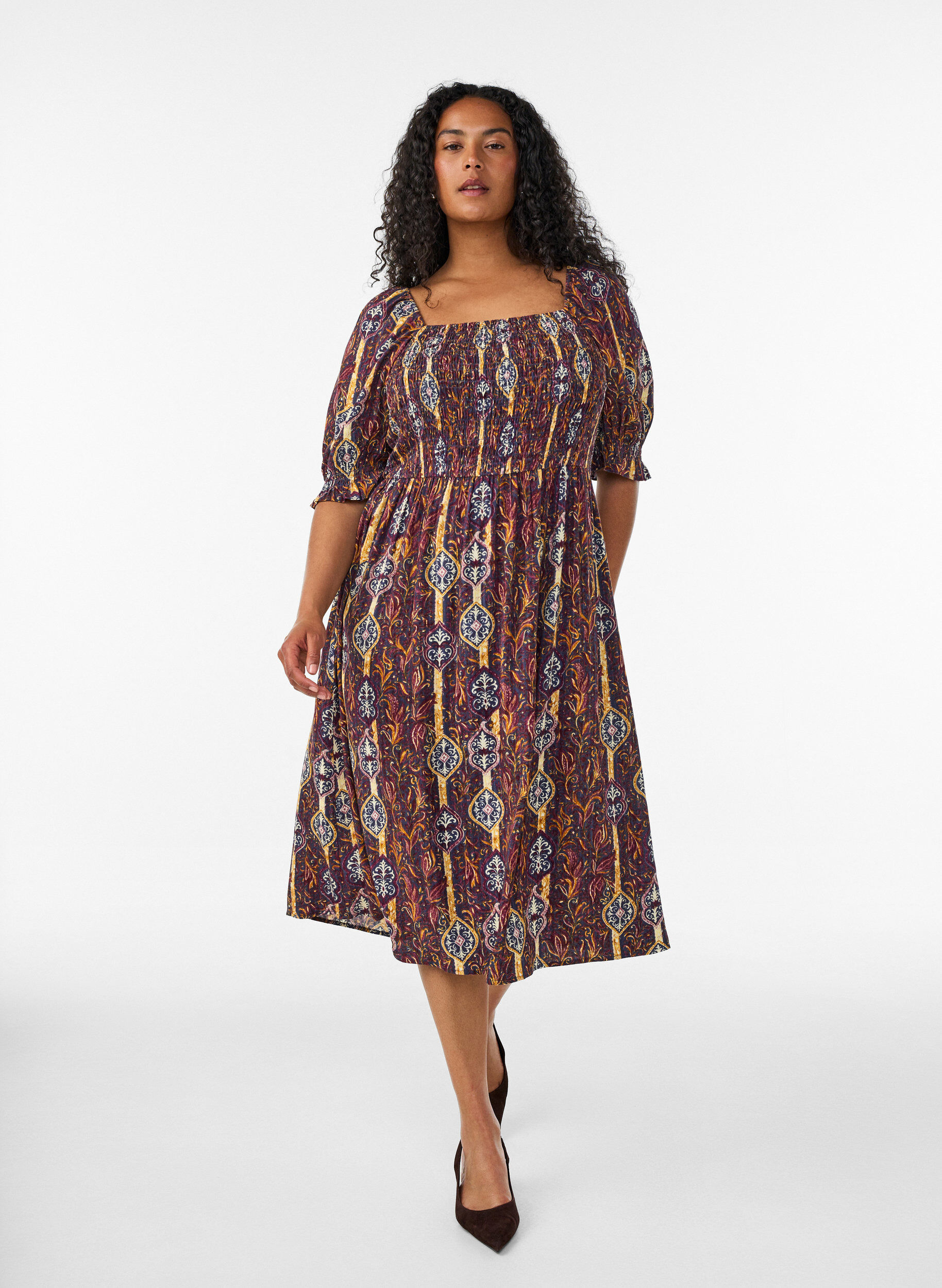 ZizziLetnia sukienka z wiskozy z nadrukiem paisley, Fioletowy, Model image number 0