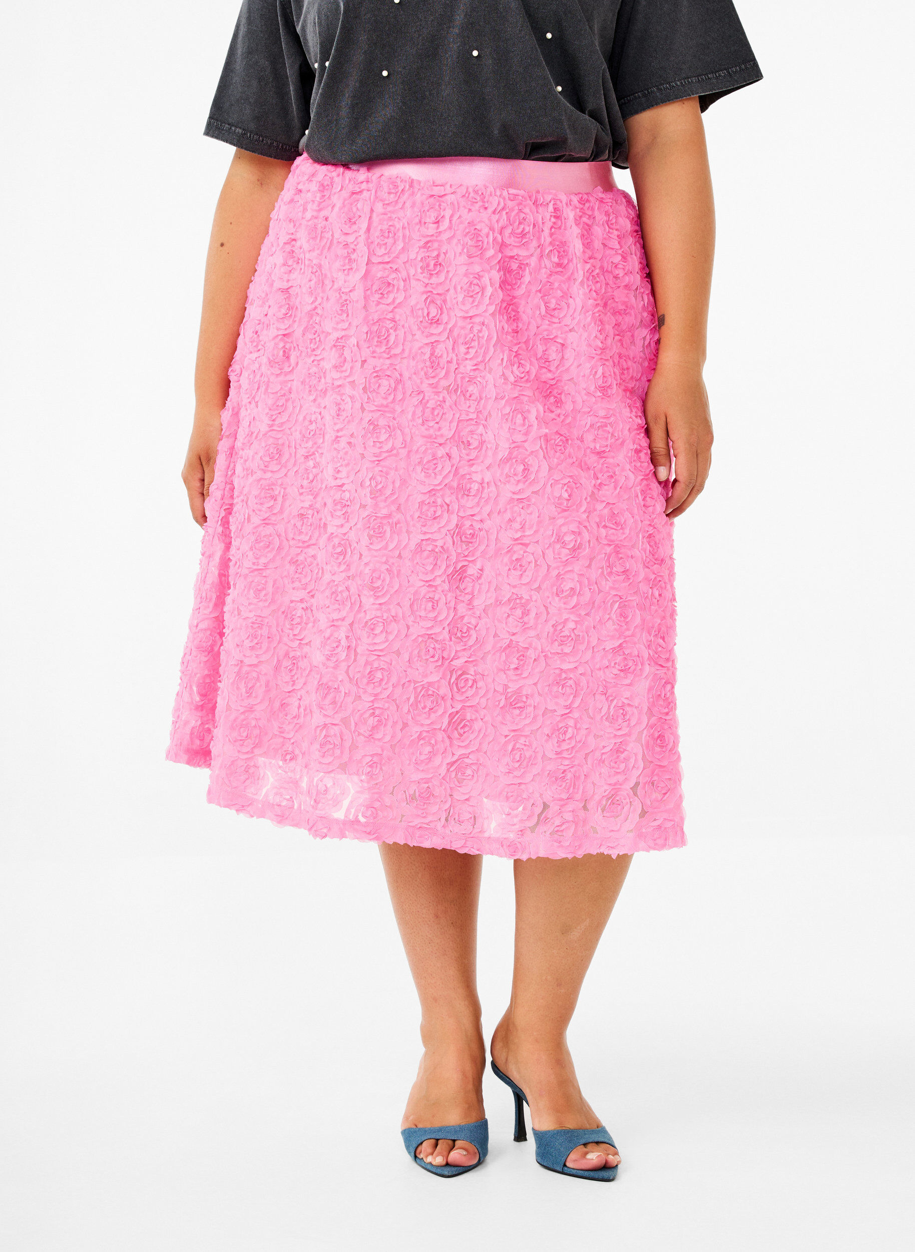 Zizzi Sp&oacute;dnica midi w kwiaty 3D, Dianthus, Model image number 2