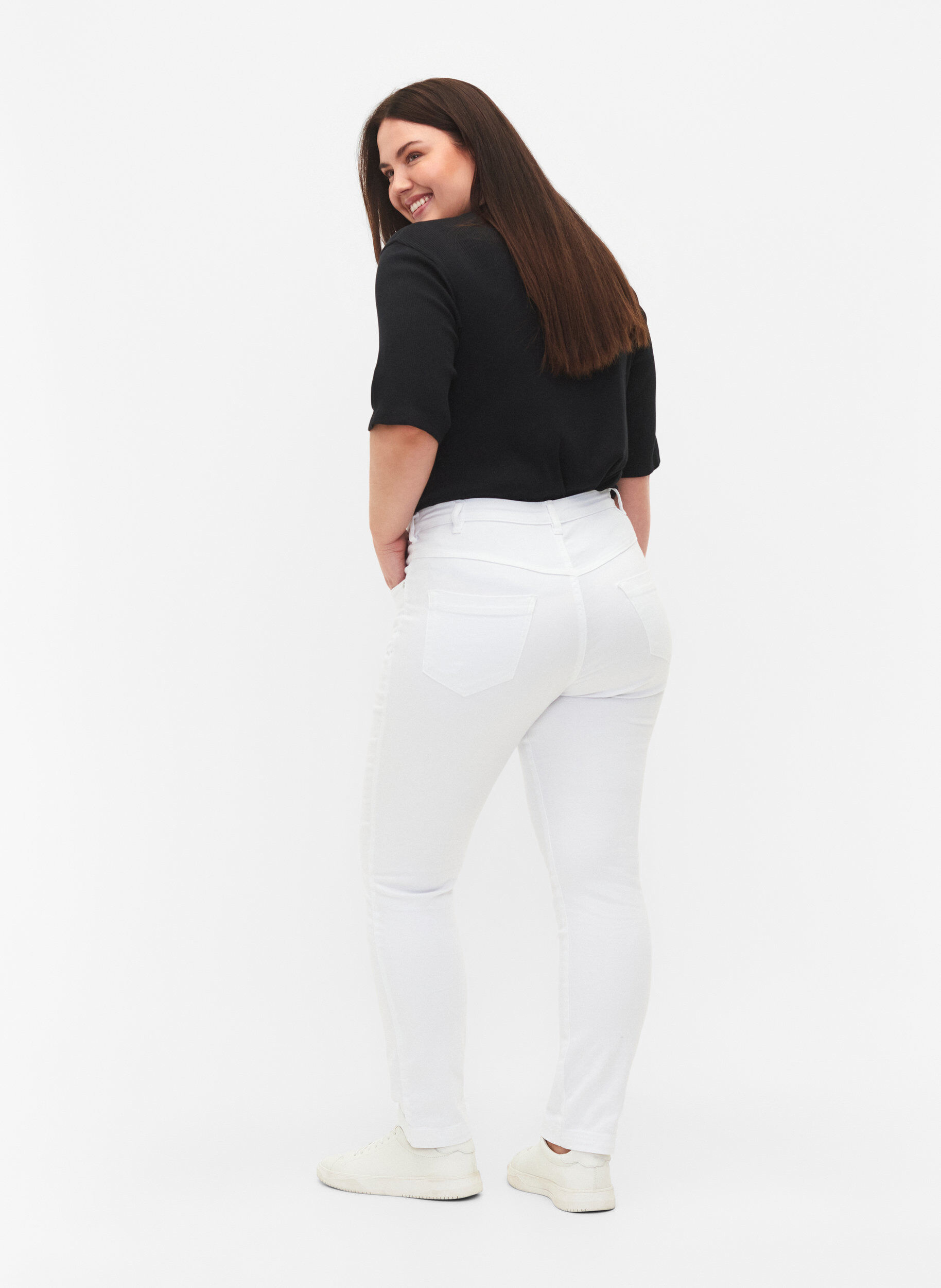 ZizziJeansy Emily o dopasowanym kroju z normalnym stanem, Biały, Model image number 1