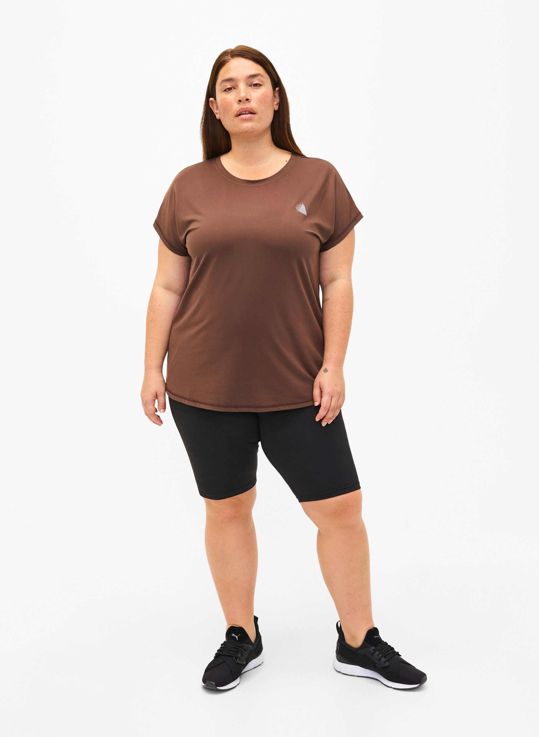 Zizzi Obcisle szorty sportowe z kieszeniami, Czarne, Model image number 1