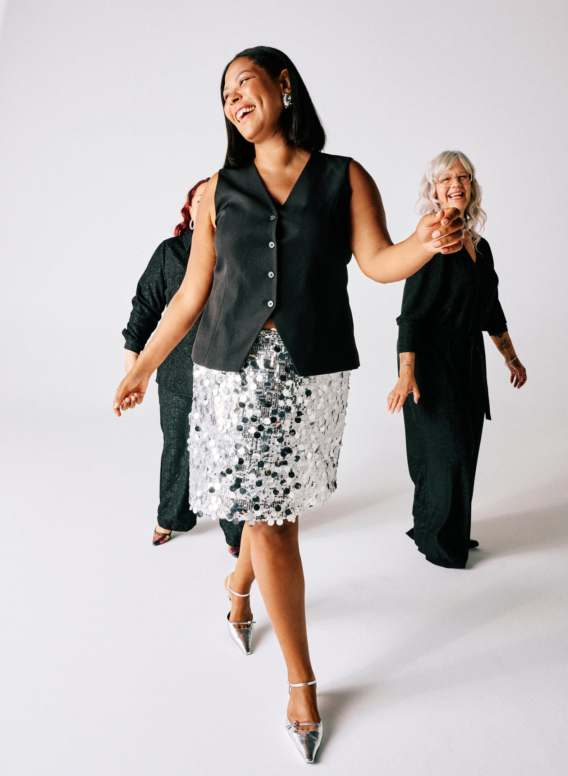 Zizzi Kr&oacute;tka sp&oacute;dnica z cekinami i elastyczna talia, Srebrny, Image image number 0