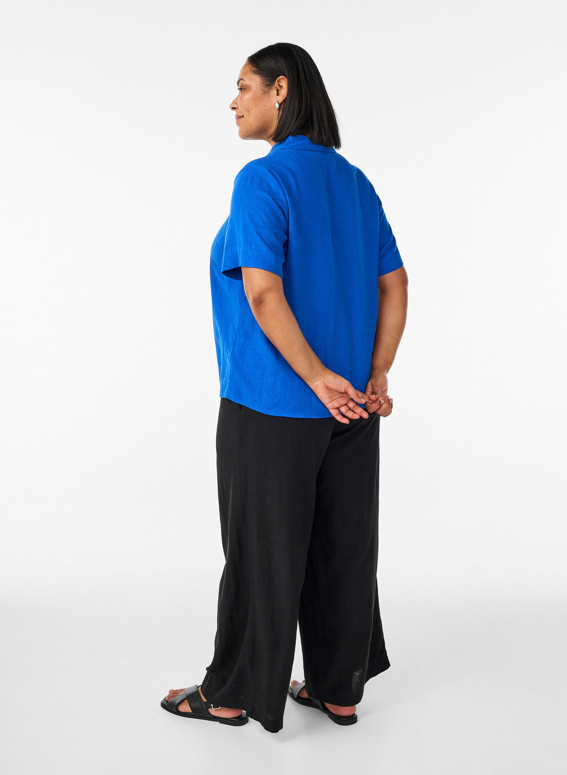 Zizzi Spodnie z lnu i wiskozy o szerokich nogawkach, Czarne, Model image number 1