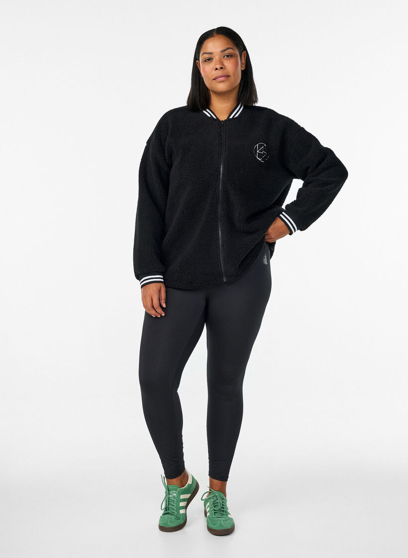 Kurtka polarowa Teddy z ozdobnymi paskami, Czarne, Model image number 1