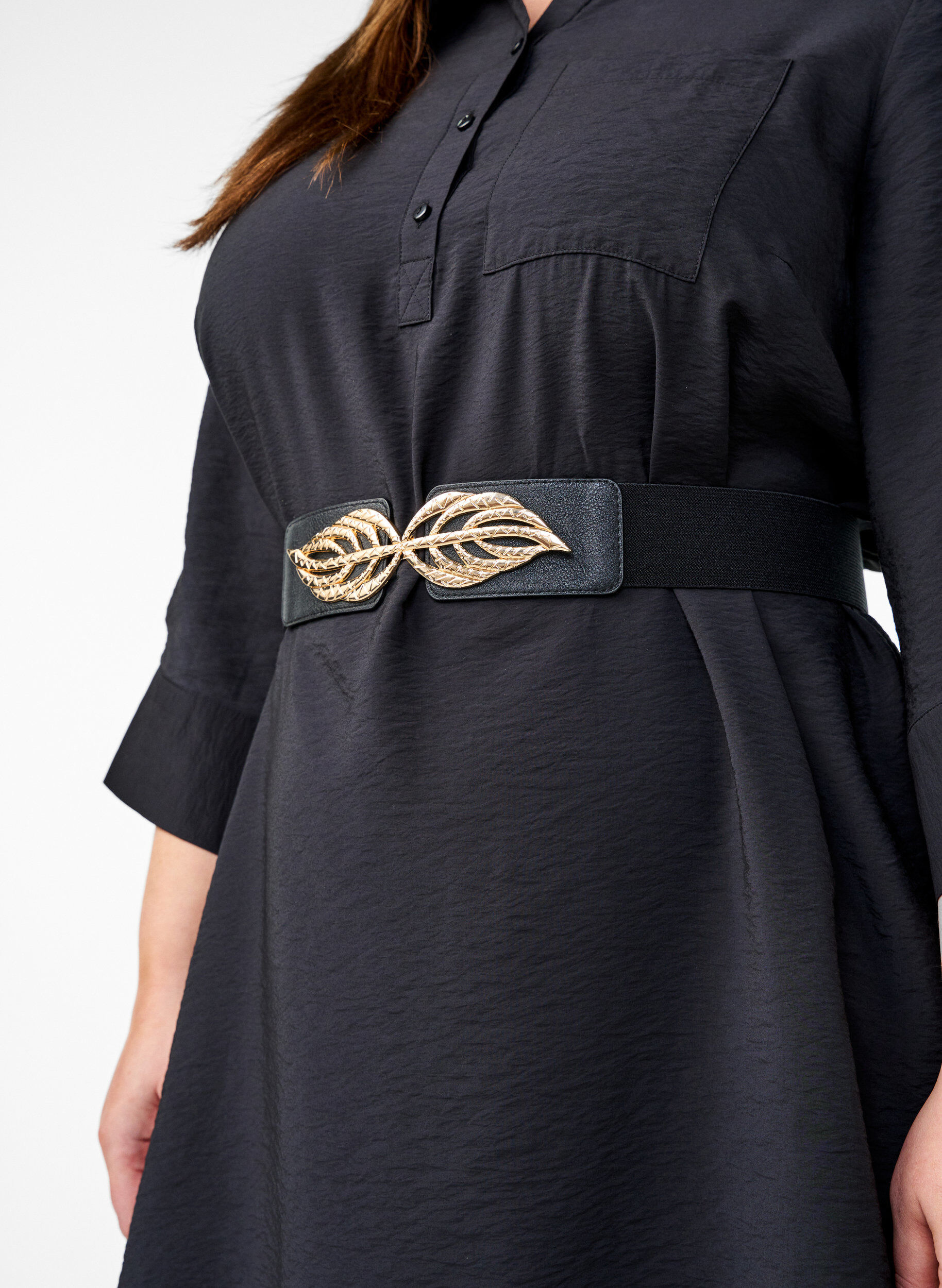 Zizzi Elastyczny pas z klamra w ksztalcie zlotego liscia, Black, Image image number 0