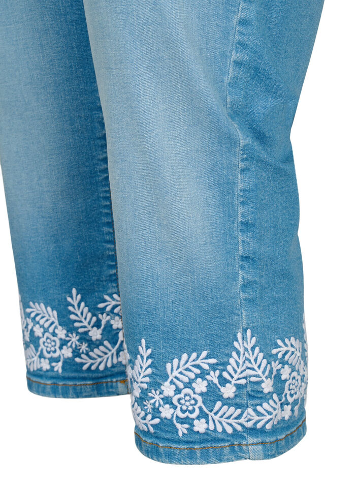 Amy knickers z wysokim stanem i haftem, Light blue denim, Packshot image number 3