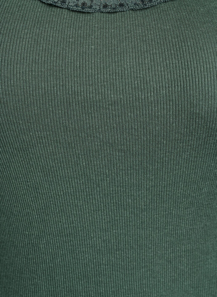 Top z koronkowym wykonczeniem, Zielony, Packshot image number 2