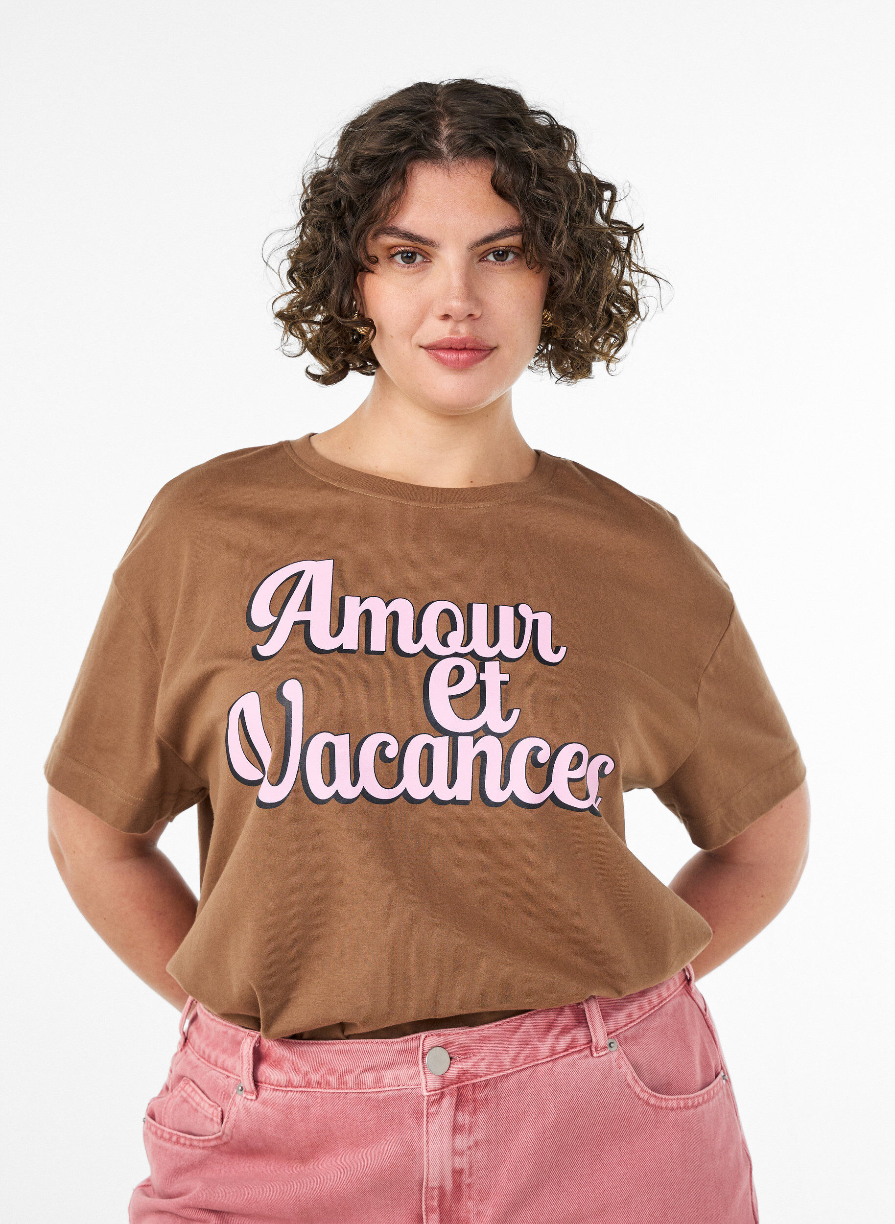 ZizziT-shirt z kr&oacute;tkim rekawem i nadrukiem ze 100 % bawelny, Brązowy, Model image number 0