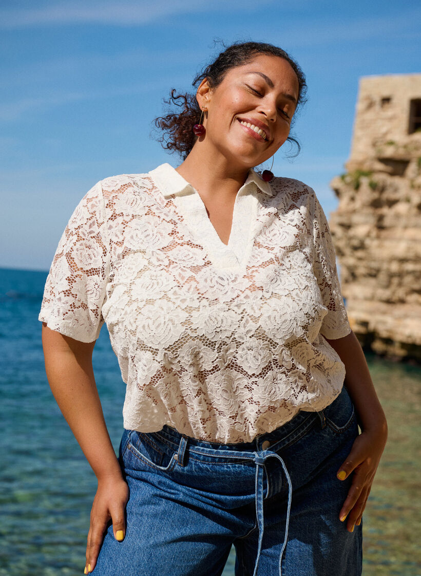 Koronkowa bluzka z kolnierzykiem i dekoltem w szpic, Biały, Image image number 0