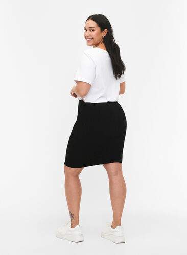 Dopasowana bezszwowa spódnica, Black, Model image number 1