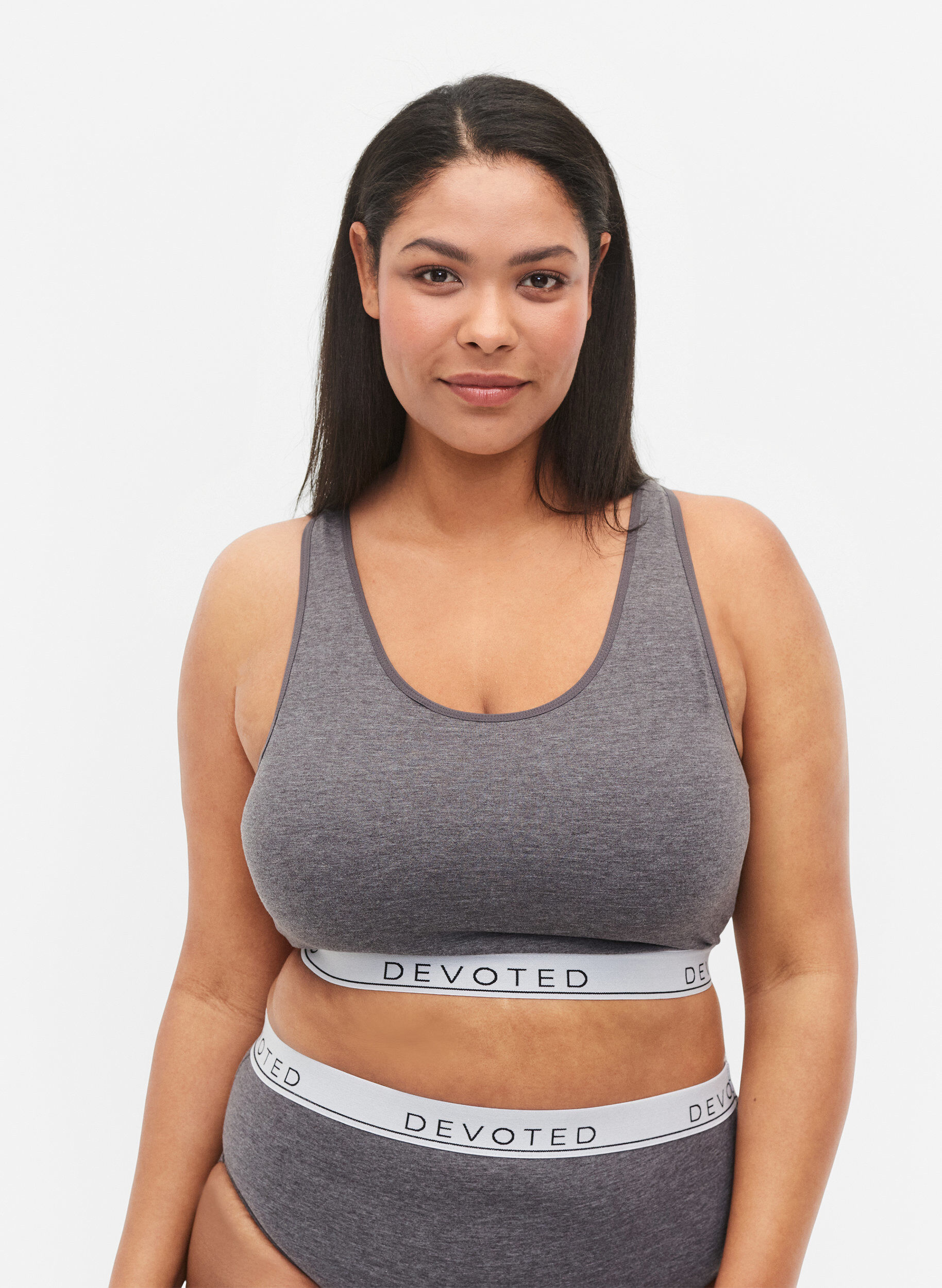 Zizzi Biustonosz o kolorystyce melanzowej z okraglym dekoltem, Medium Grey Melange, Model image number 0