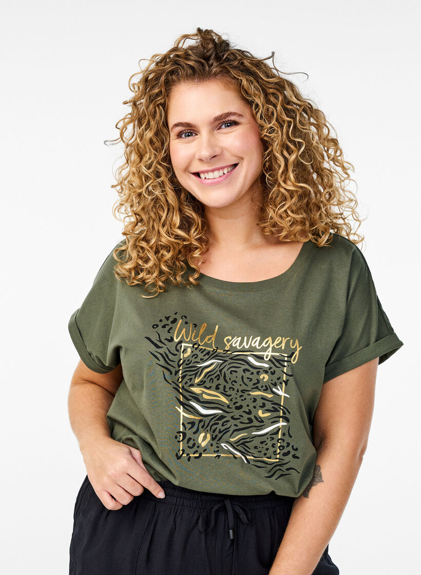 T-shirt z nadrukiem zwierzecia i tekstem, Thyme W. Wild, Model image number 0