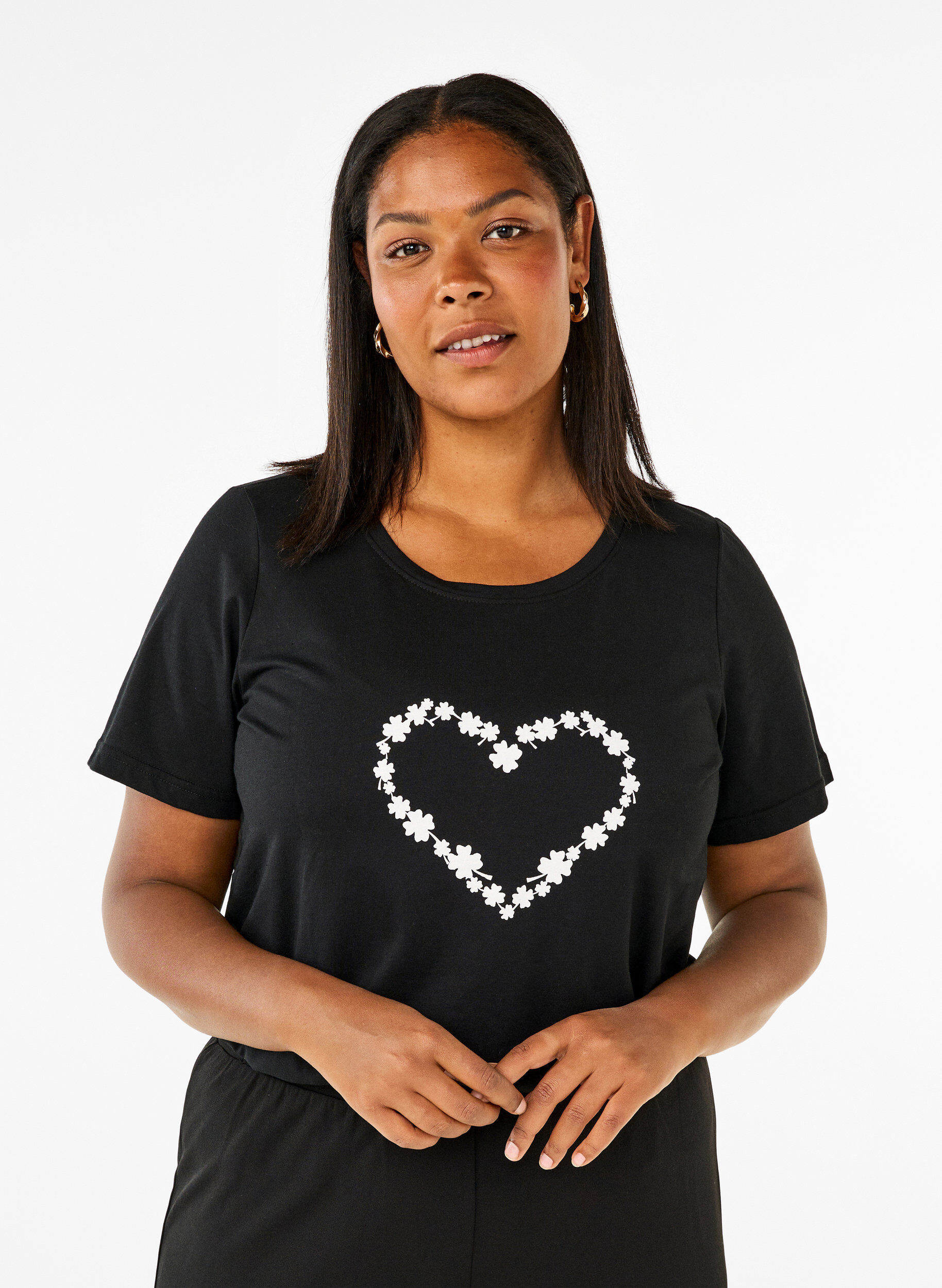 Zizzi FLASH &ndash; koszulka z motywem, Black Flower Heart , Model image number 0