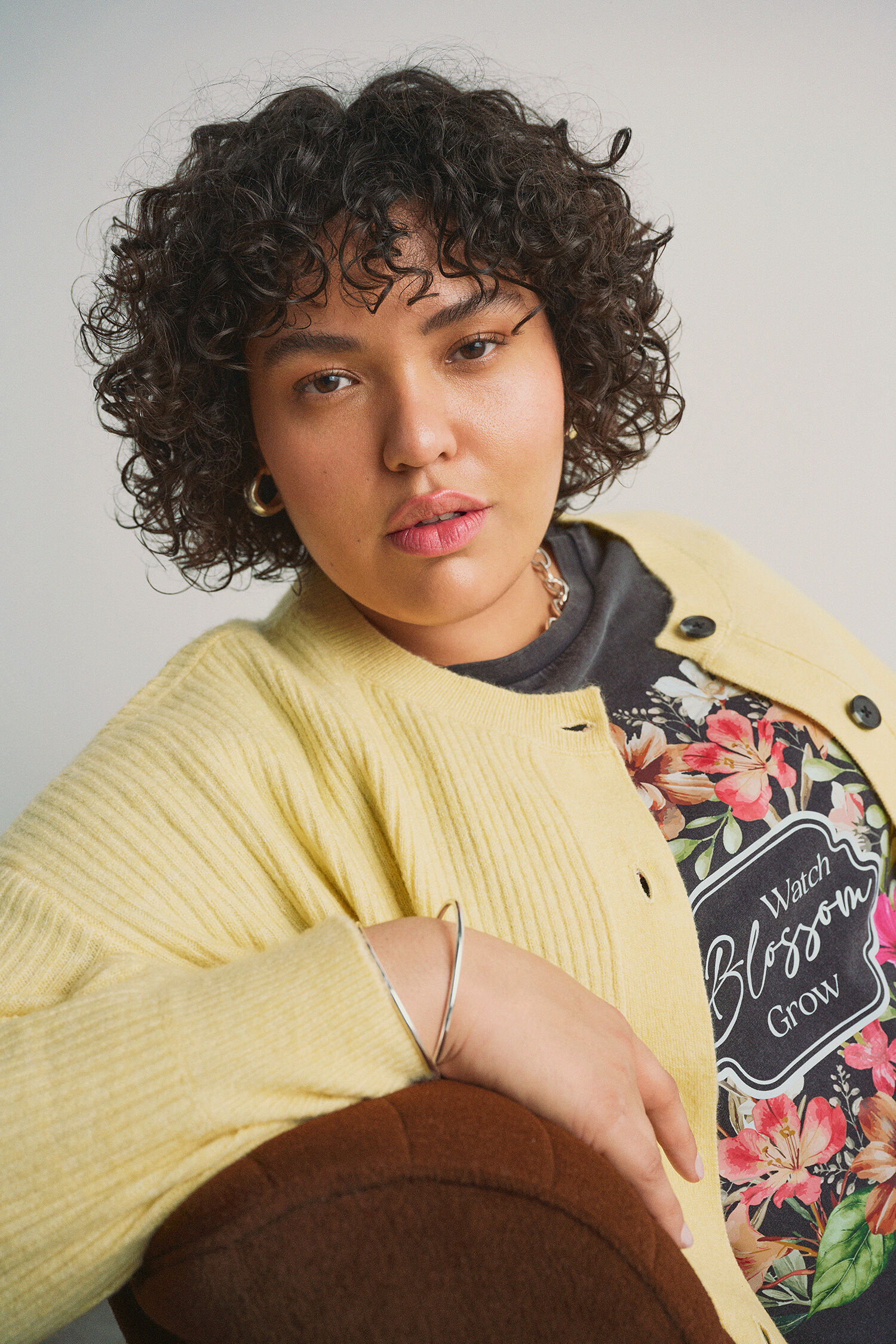 Zizzi Kardigan w odcieniach ż&oacute;łci, , Model