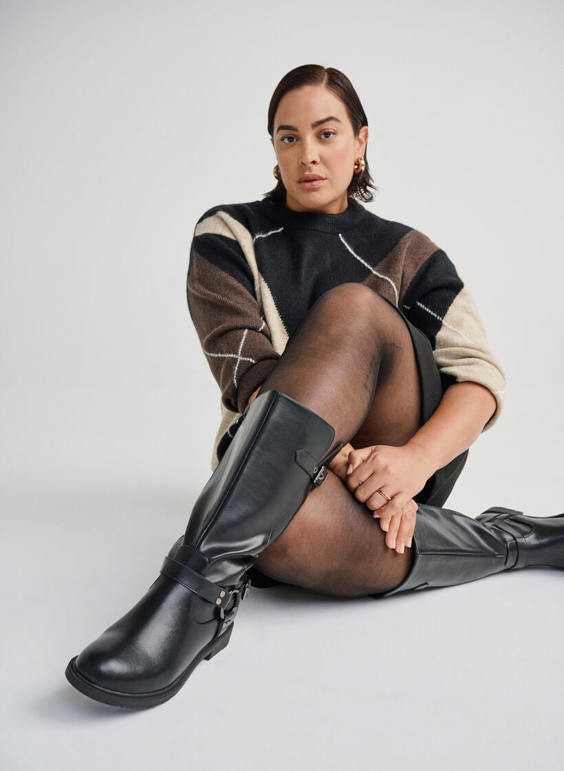 Szerokie - Wysokie buty skórzane z ozdobnymi klamrami, Czarne, Image