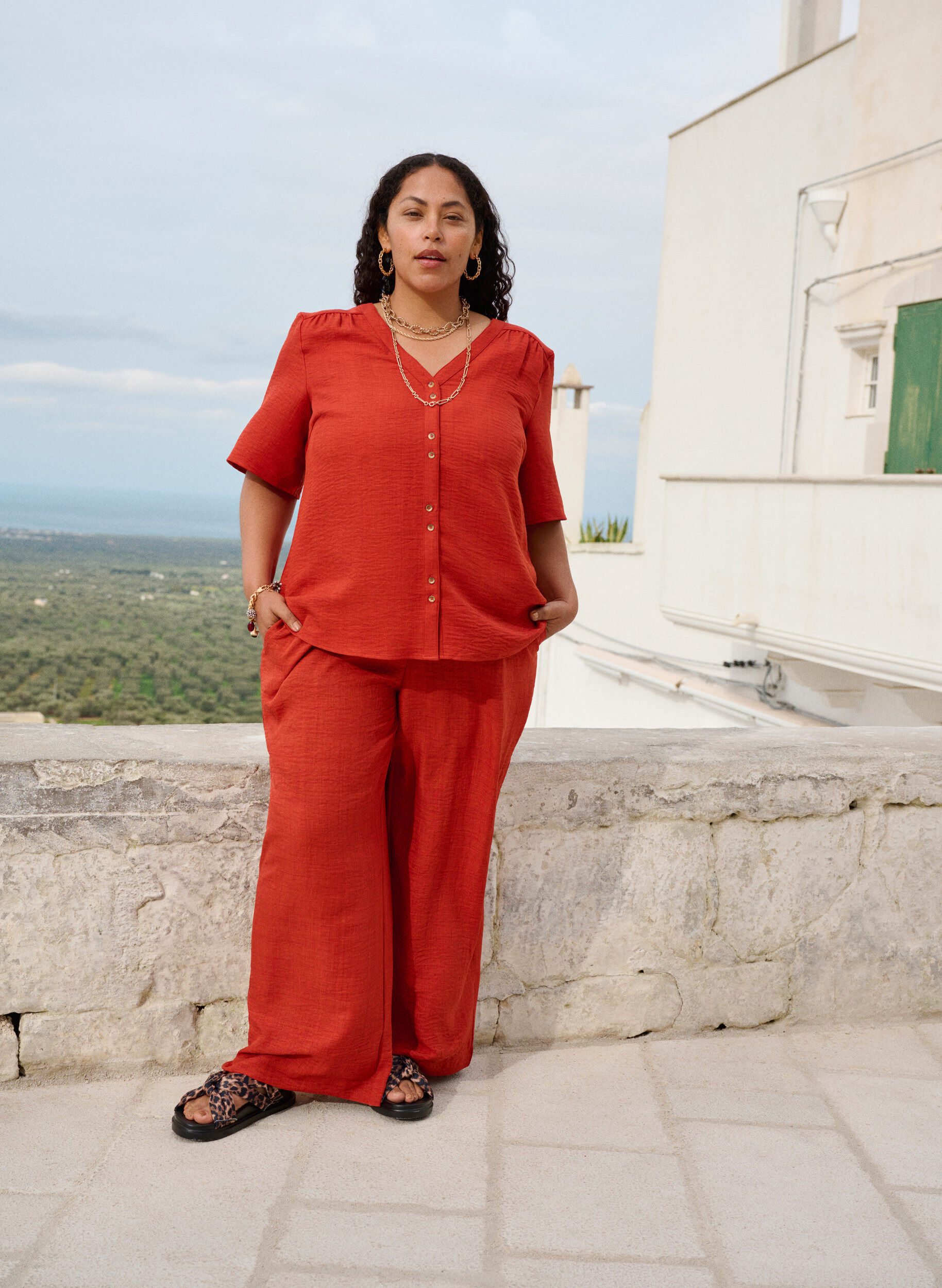 Zizzi Luzne spodnie z gumka w pasie i kieszeniami, Czerwony, Image image number 0