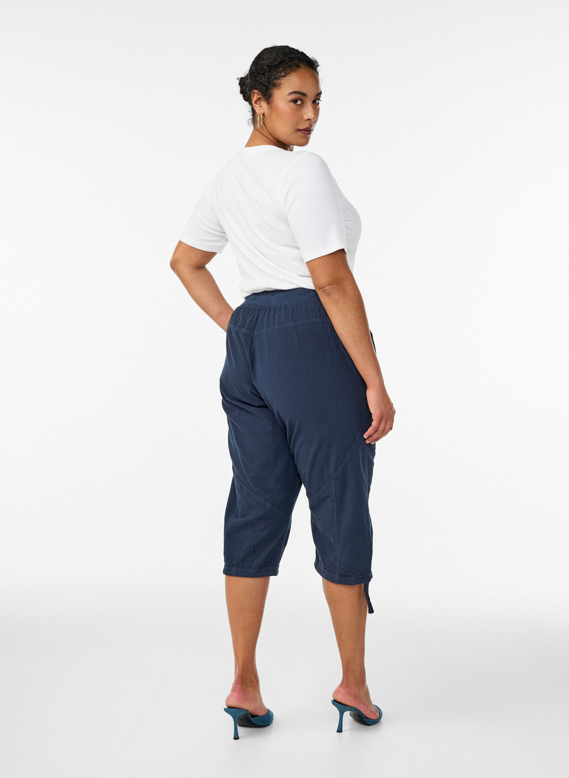ZizziBawelniane spodnie capri, Niebieskie, Model image number 1
