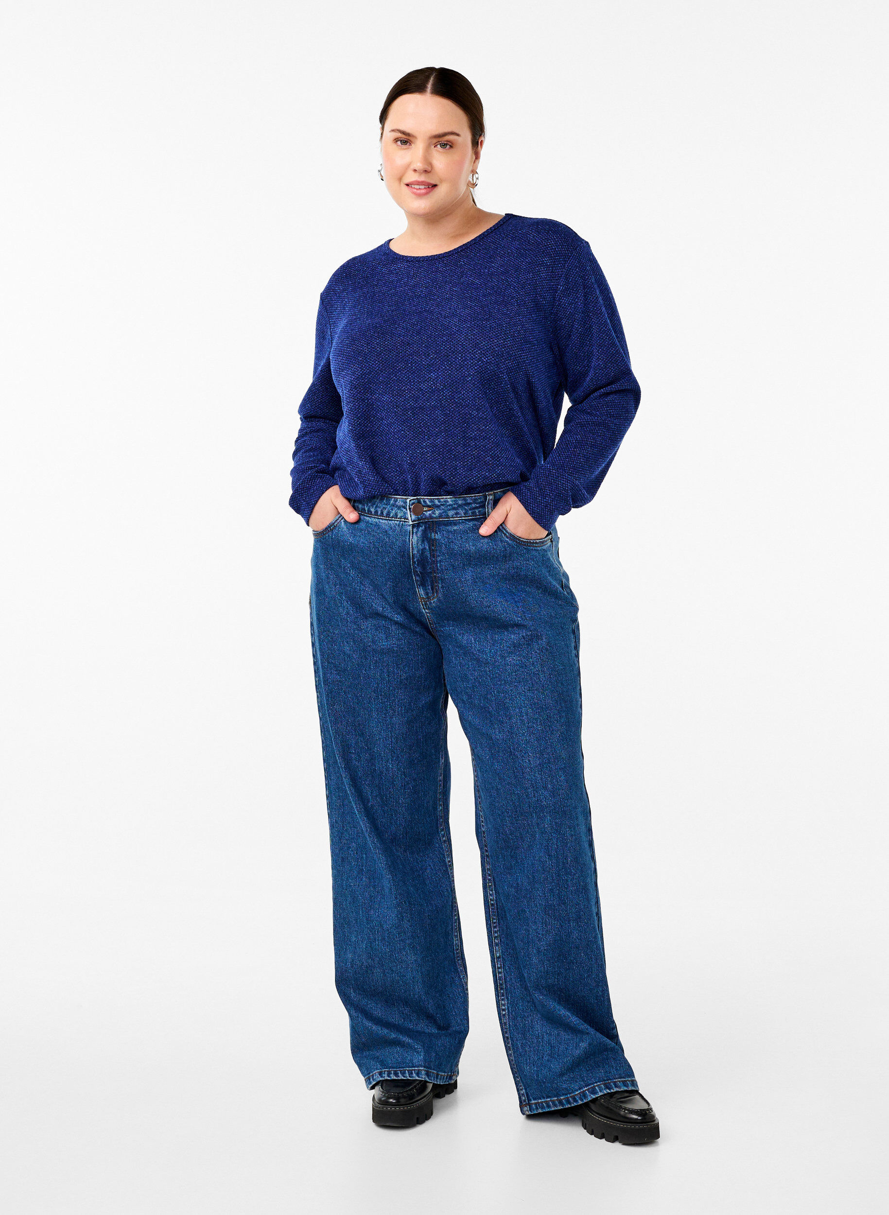 Zizzi Melanzowa bluzka z okraglym dekoltem i dlugimi rekawami, Sodalite Blue, Model image number 2