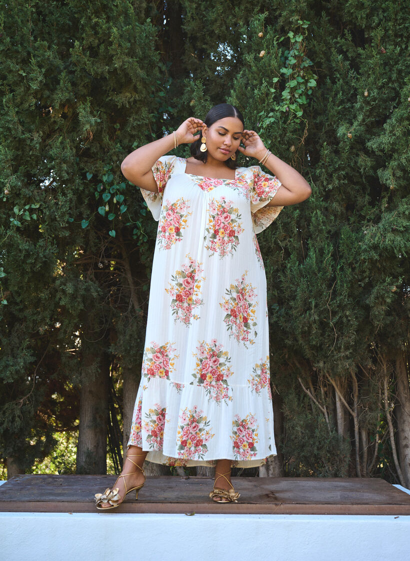 Dluga sukienka z kwadratowym dekoltem i kwiatowymi motywami, Biały, Image image number 0