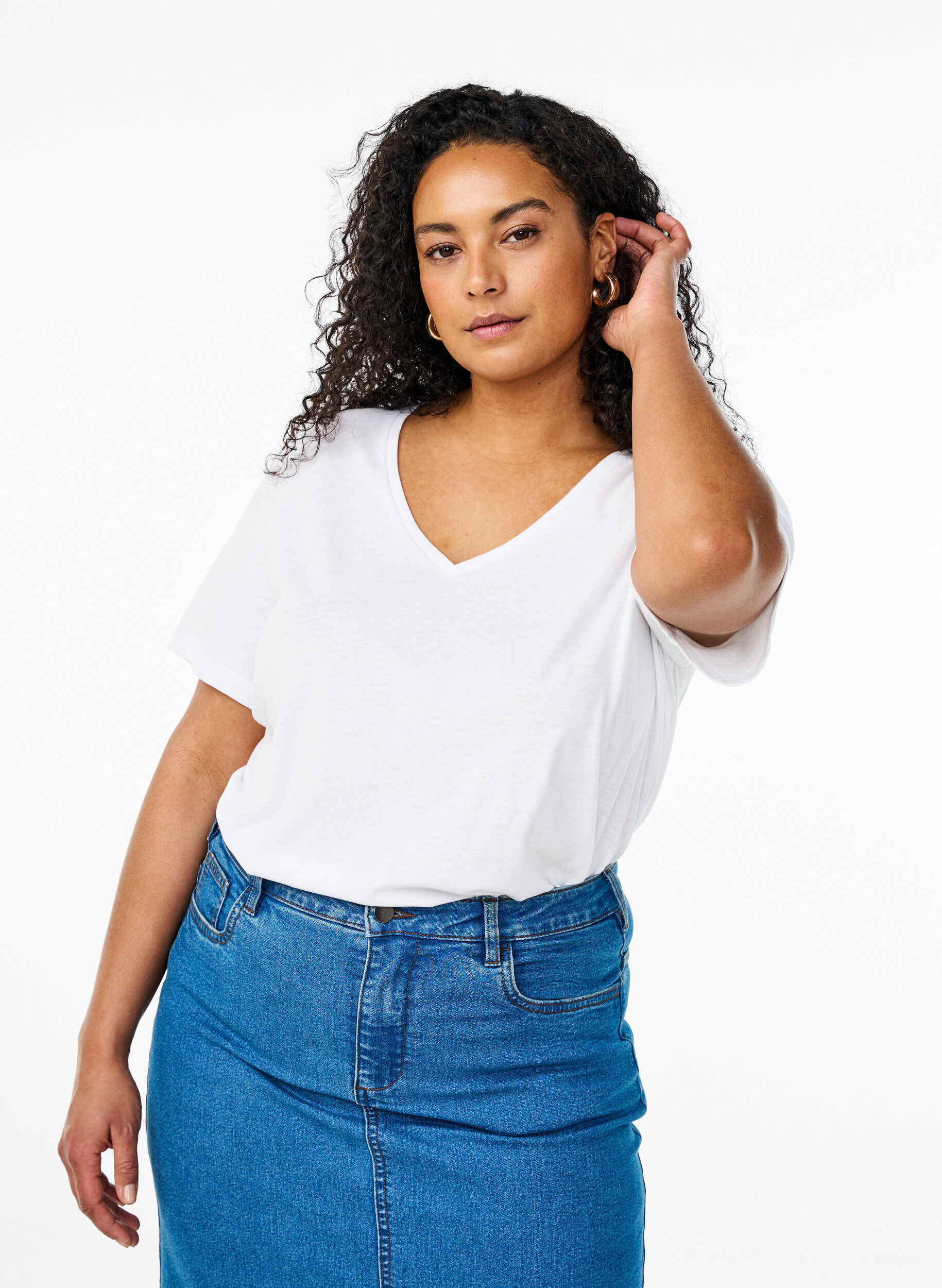 Zizzi 2-pack koszulki z dekoltem w szpic, Czarne, Model image number 0