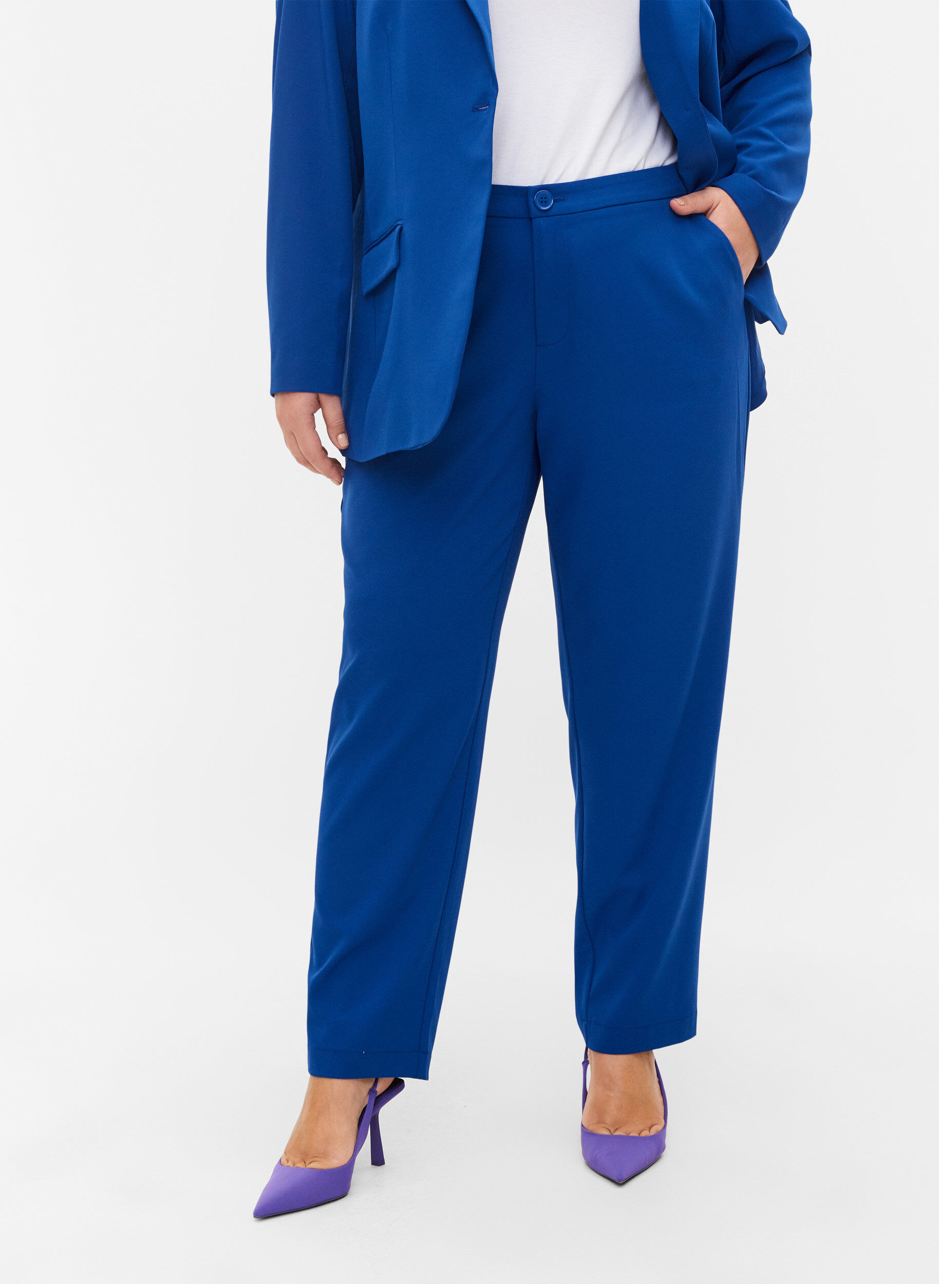 Zizzi Classic trousers with pockets, Blue, Model image number 2